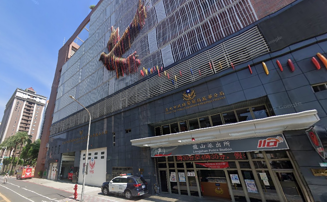 天道盟一名小弟為替義父角頭復仇，特意選在義父出殯日，埋伏襲擊仇人賴男。（翻社google maps）