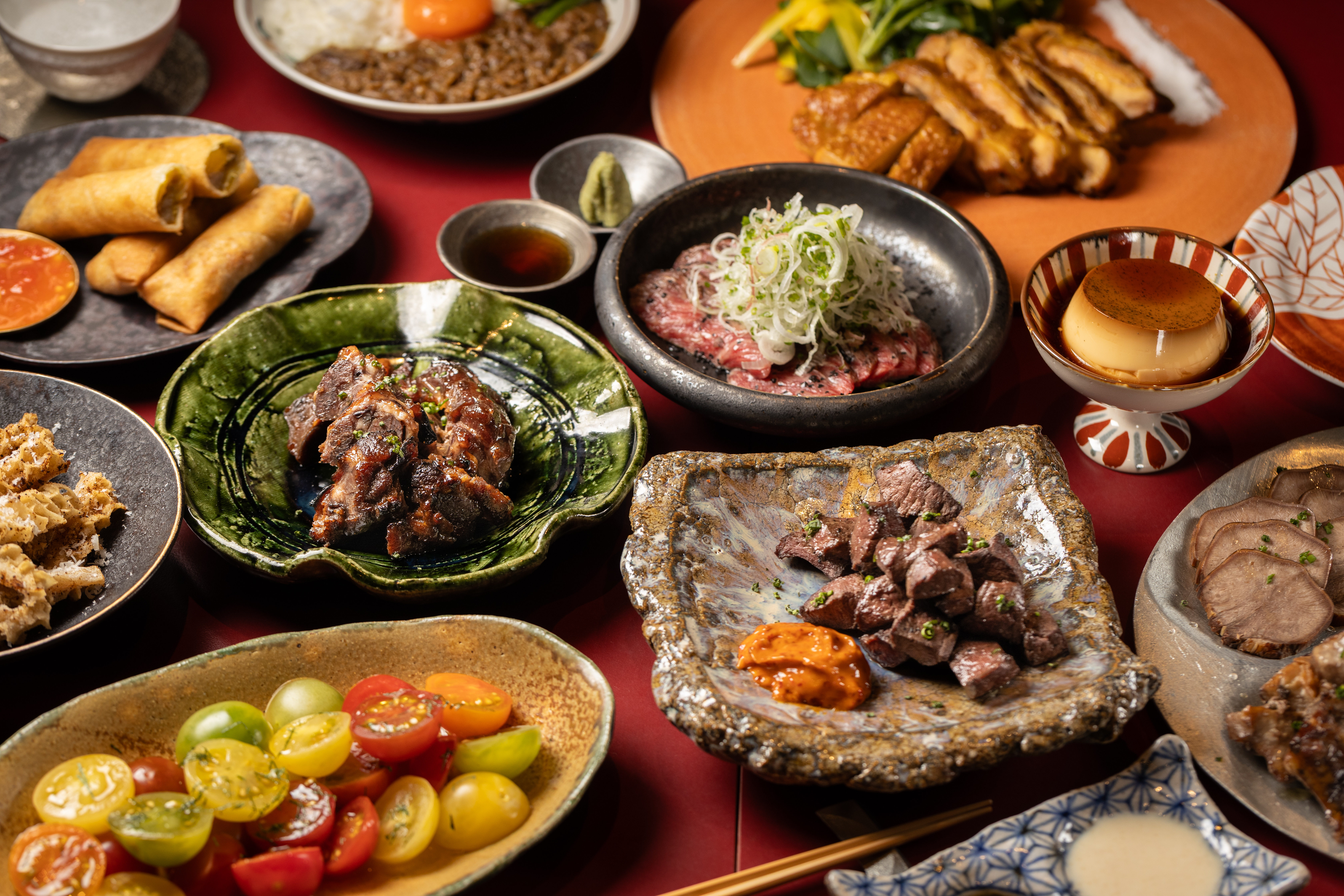 米其林一星主廚鍾佳憲在台中新開「肉料理‧福」，主打包含稀有品種褐毛和牛在內、Fine Ding等級的30多道精緻小料理。