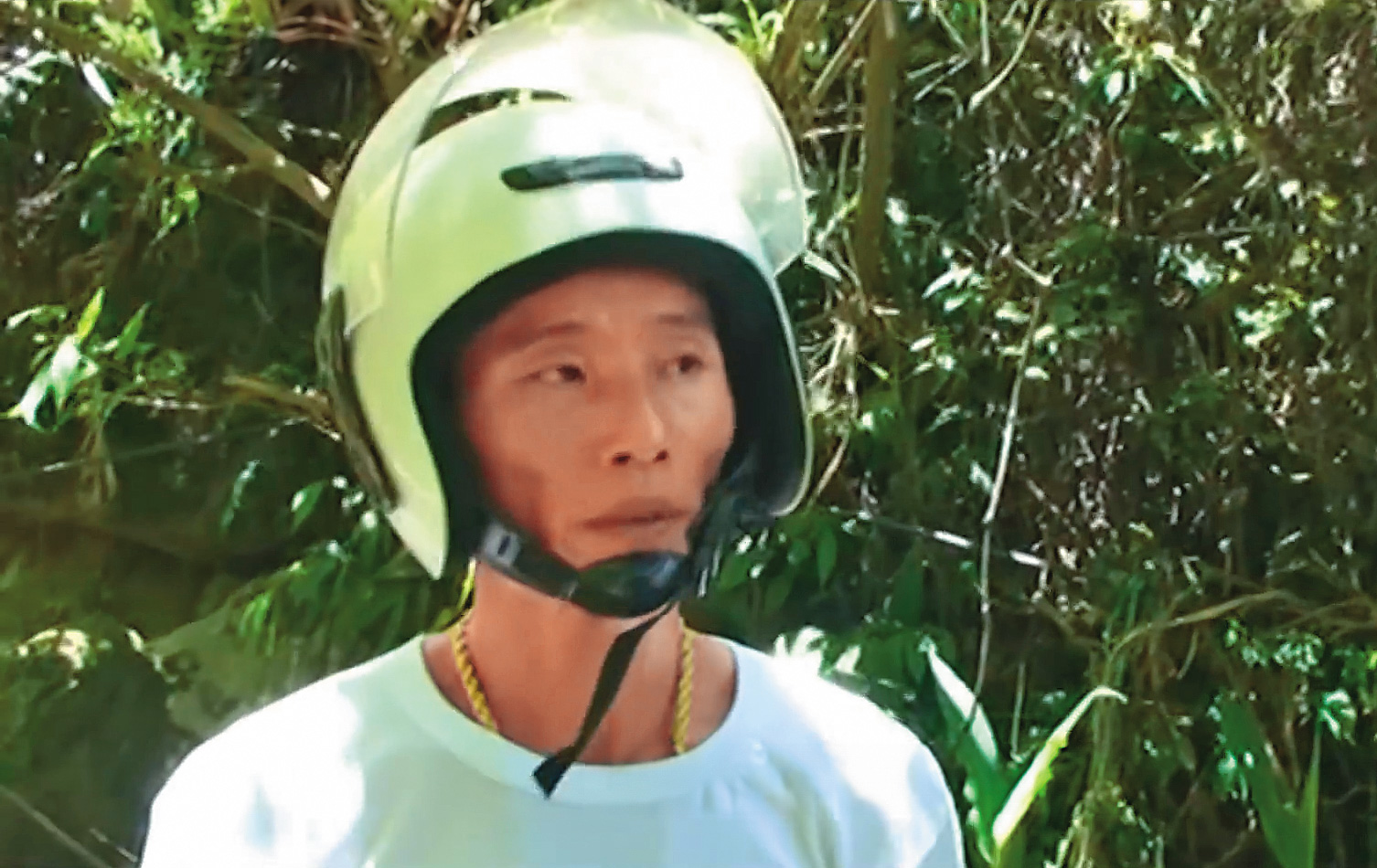 通緝犯鄧國樑（圖）因350萬元債務，找共犯殺害債主母子。（翻攝東森新聞）