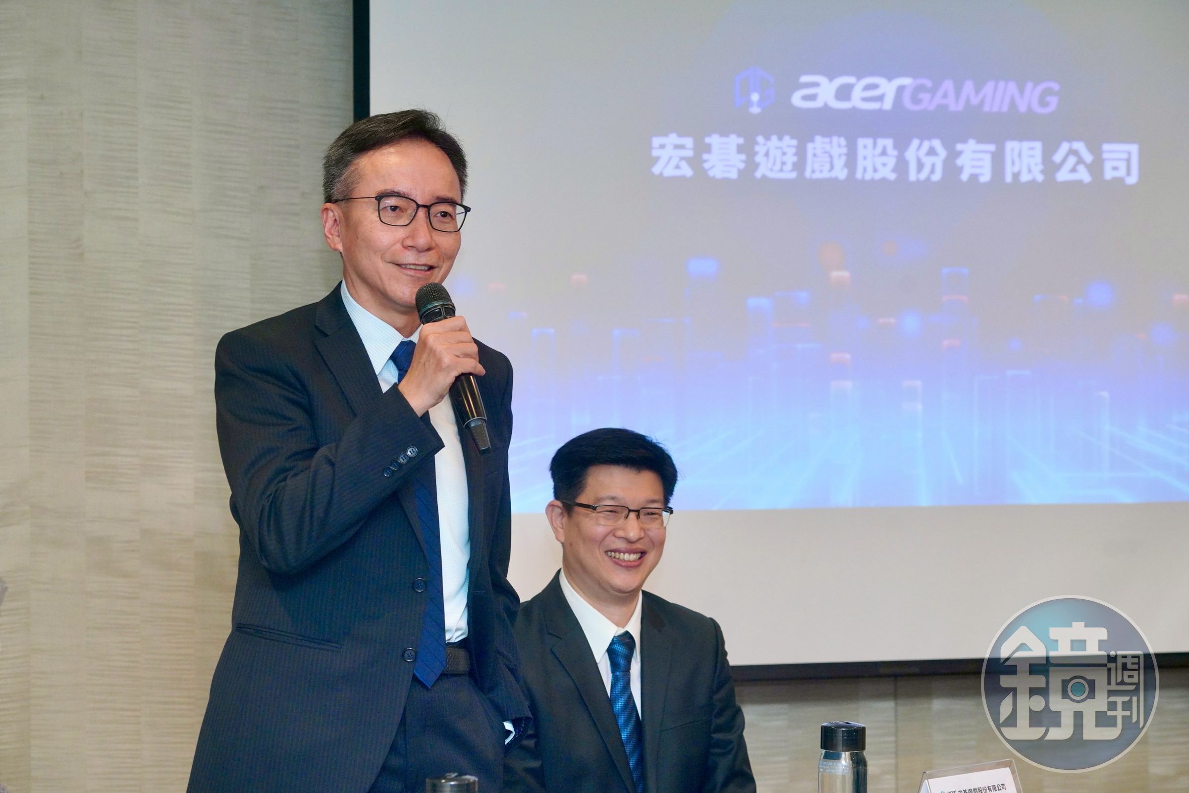 宏碁遊戲看好遊戲產業發展前景,並將在本月底登上創新版。左為董事長高樹國、右為總經理徐挺洋。