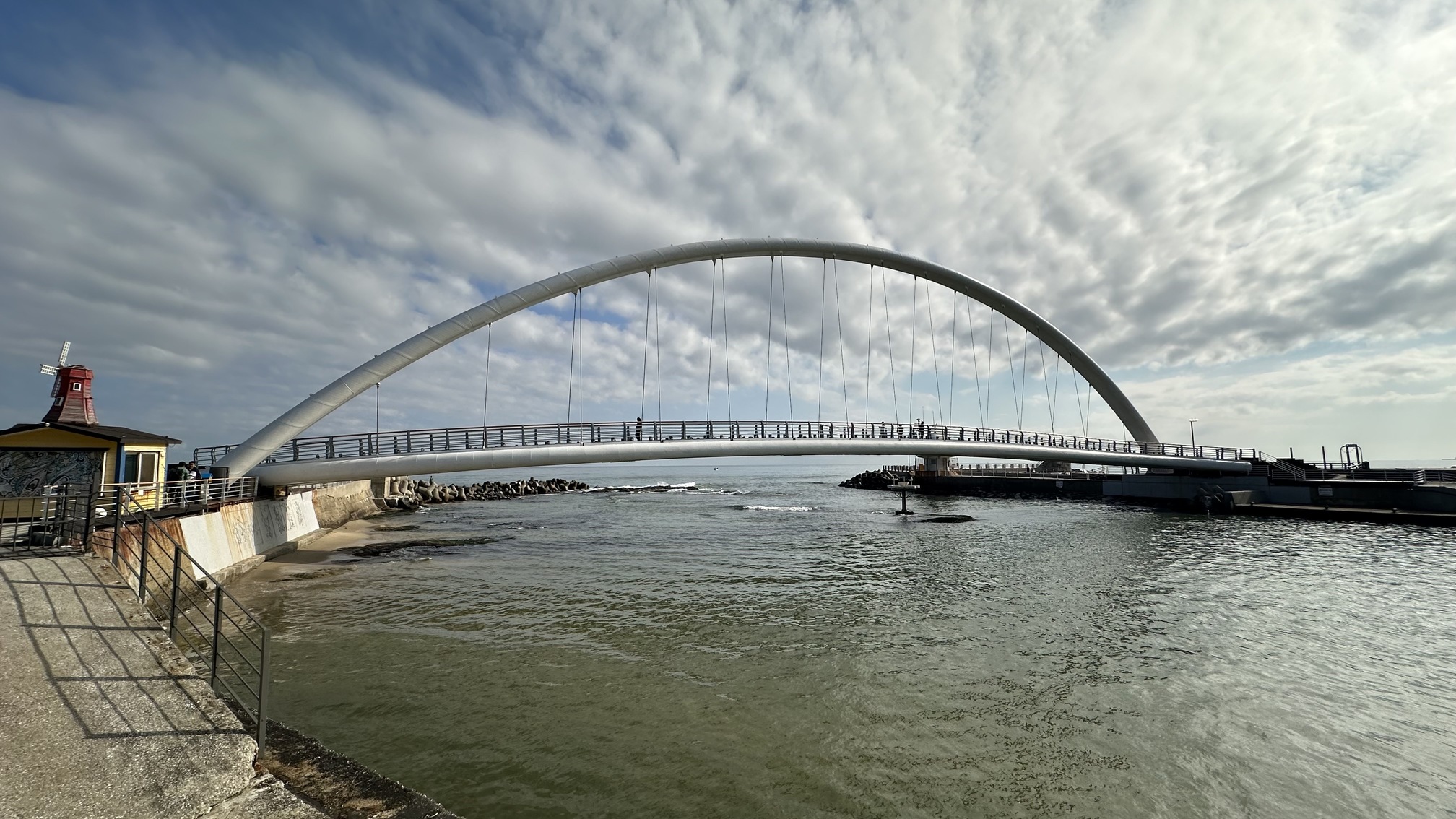 「江門立木橋」為當地的地標。