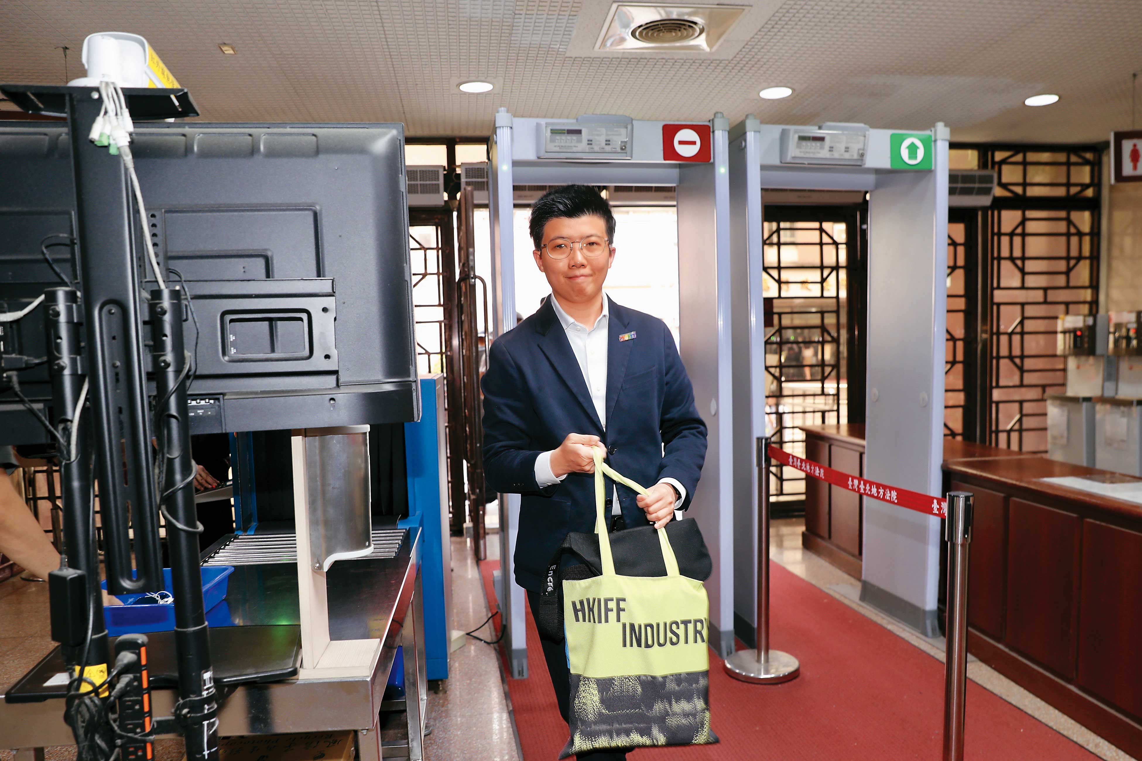 苗博雅出庭作證遭抹黑，痛批民眾黨「在庭外騷擾攻擊證人，這就是你們高唱的司法改革？」