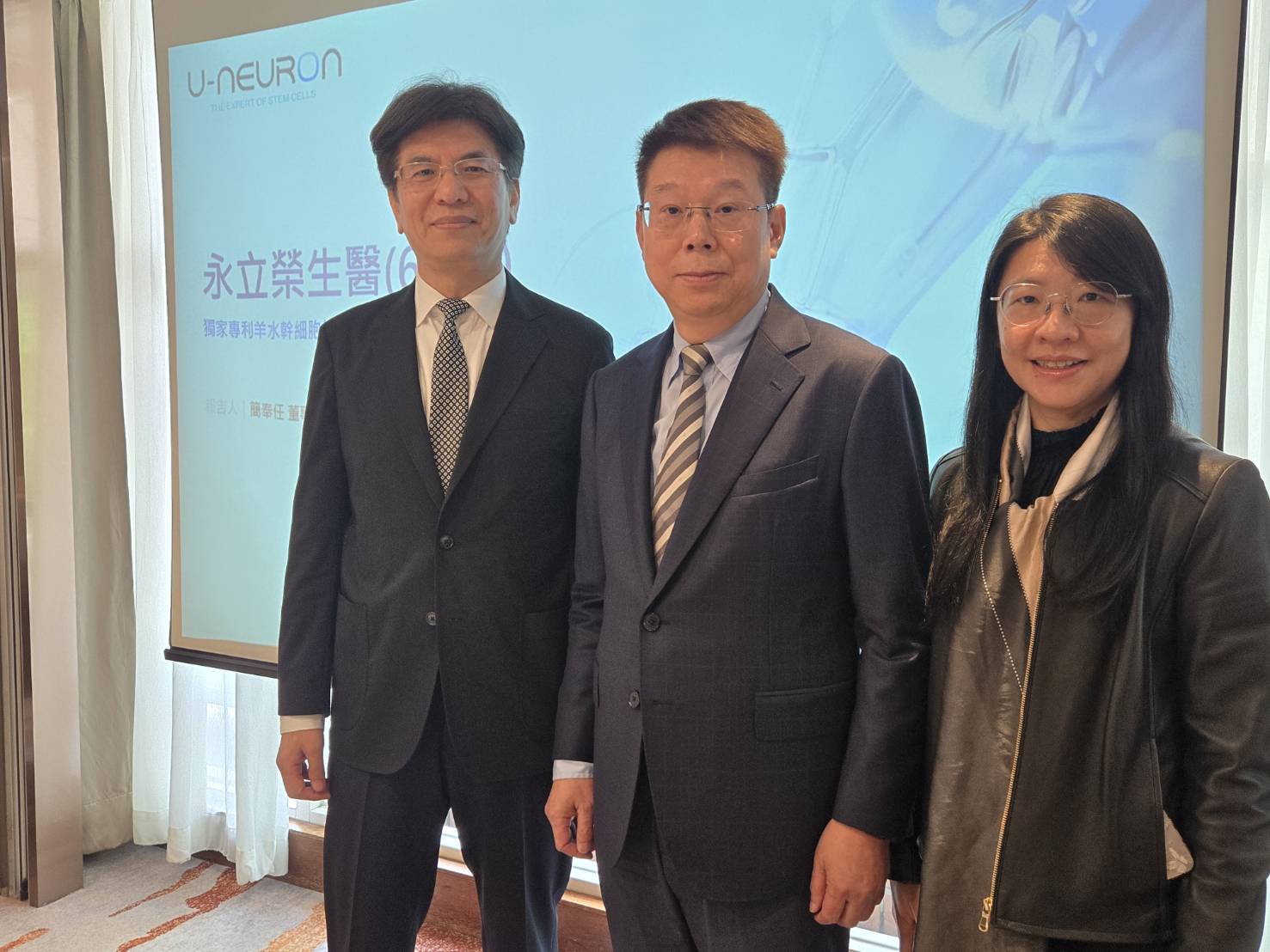 永立榮董事長簡奉任（中）過去在半導體業服務，他與總經理黃效民（左）、副總經理兼營運長莊欣怡（右）是公司決策鐵三角。