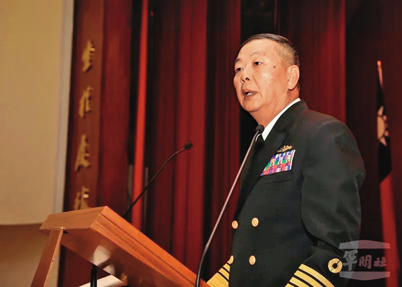 潛艦國造召集人黃曙光、前海軍顧問郭璽，去年11月遭徐巧芯與吳子嘉指涉賣台並提告。