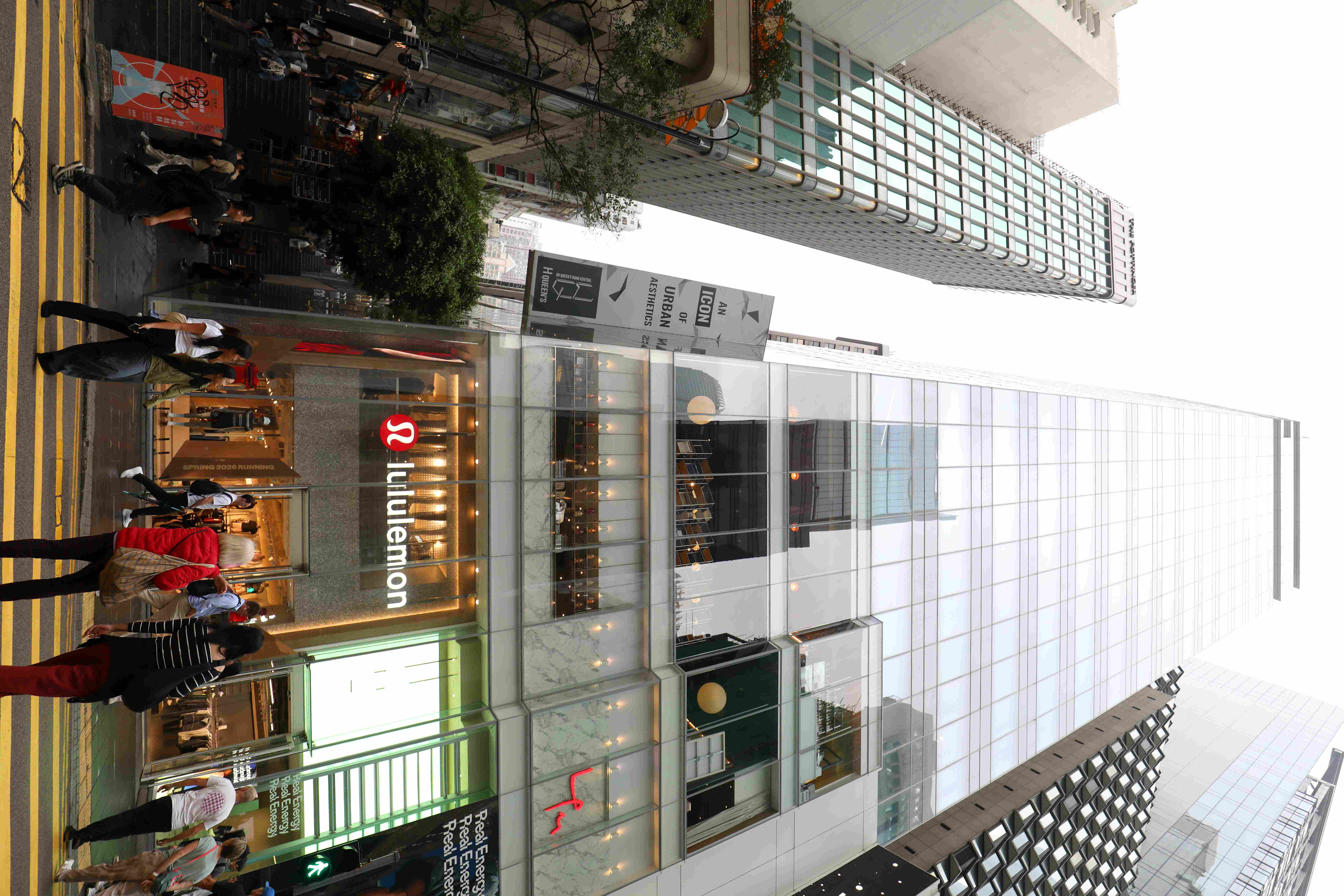 24層樓高的H Queen's,2/3留給藝術,1/3留給社交與飲食空間。