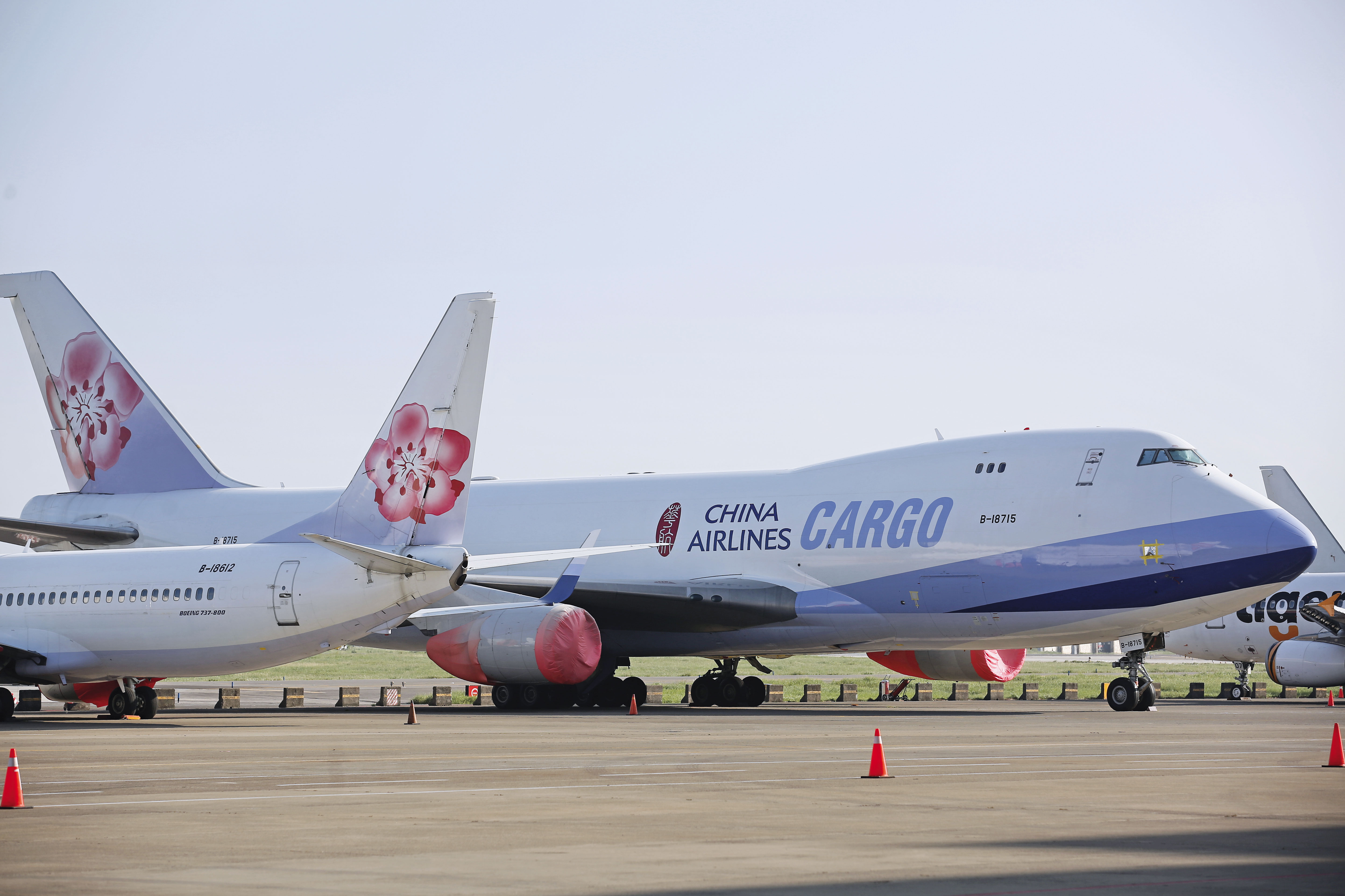 川普開出關稅90天寬限期，讓海、空運業者意外受惠。