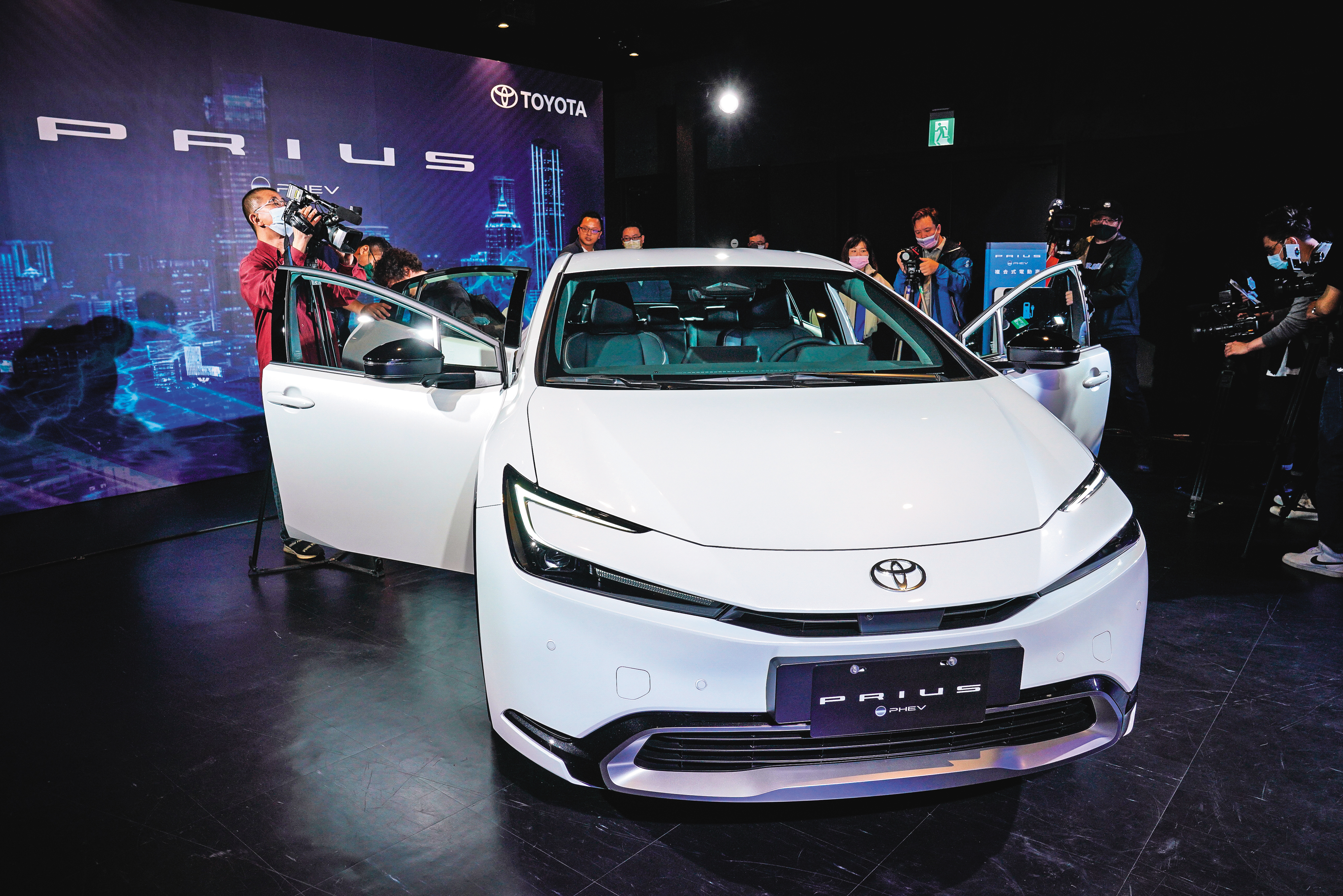 豐田汽車TOYOTA推出的油電混合車，在美國市場大有斬獲，業績持續成長。