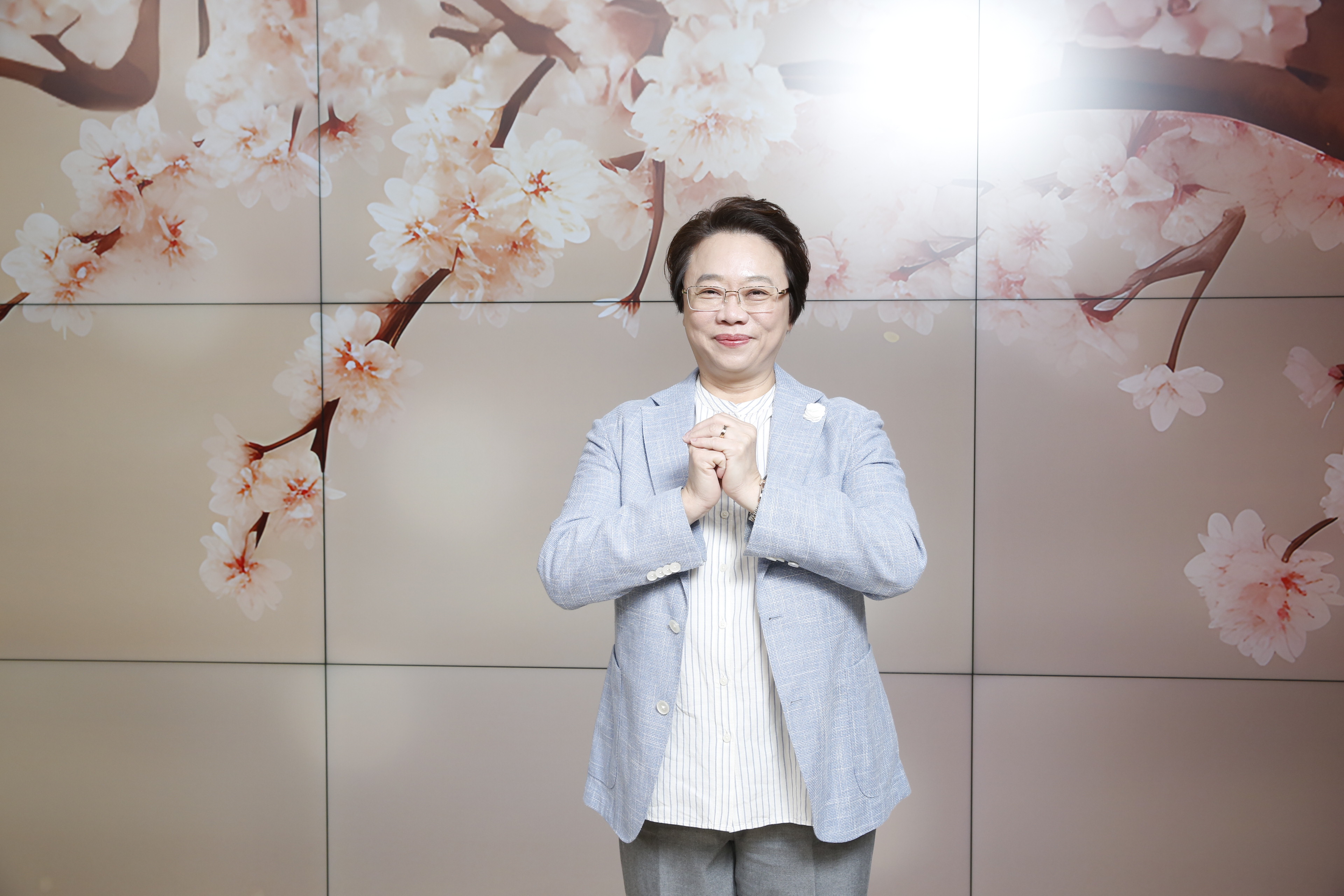 風水名師徐玉蘭指出，馬年能量極強，但接近頂峰震盪將會加劇。