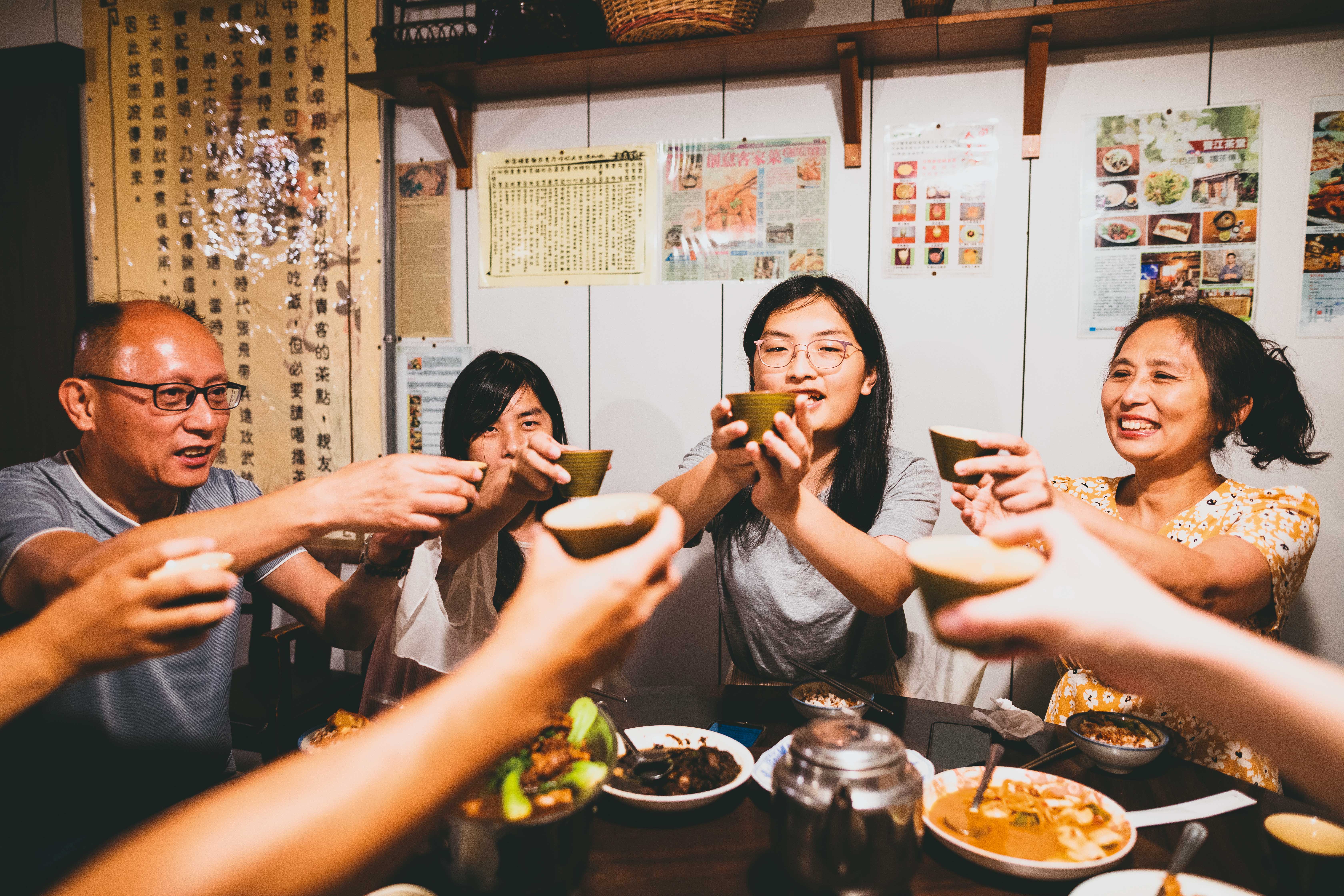 勝訴當晚，吳宇萱的父親、伴侶、母親都出席慶功宴會。