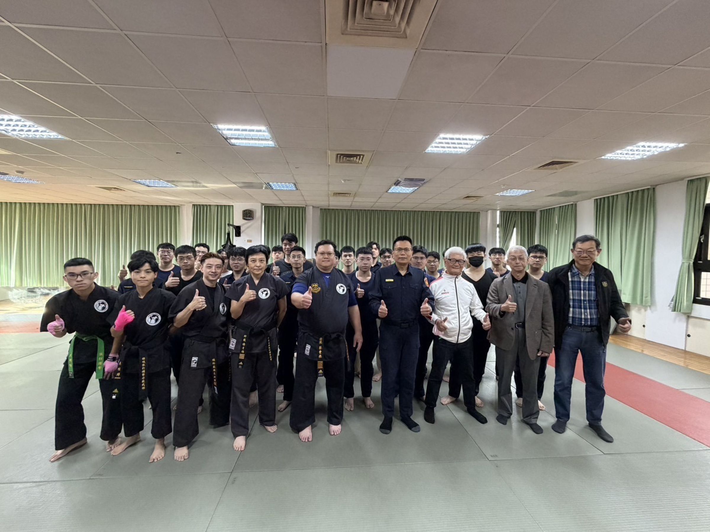 土城分局規劃訓練課程,讓新進員警帶著成熟的技術與自信投入第一線工作。(土城分局提供)
