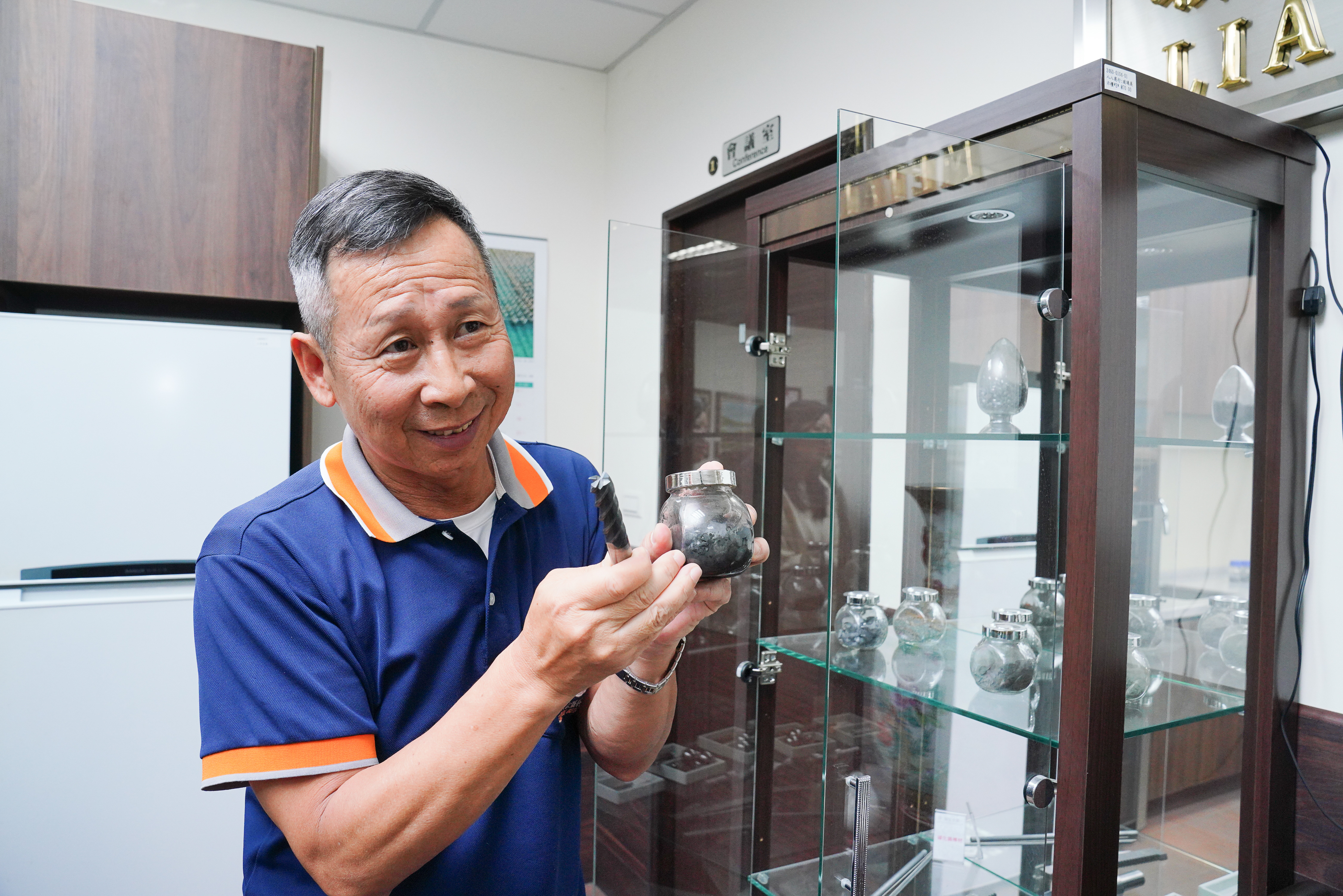 聯友回收鈷技術不斷升級，現已能提煉出鈷粉技術，並應用於電池相關應用。