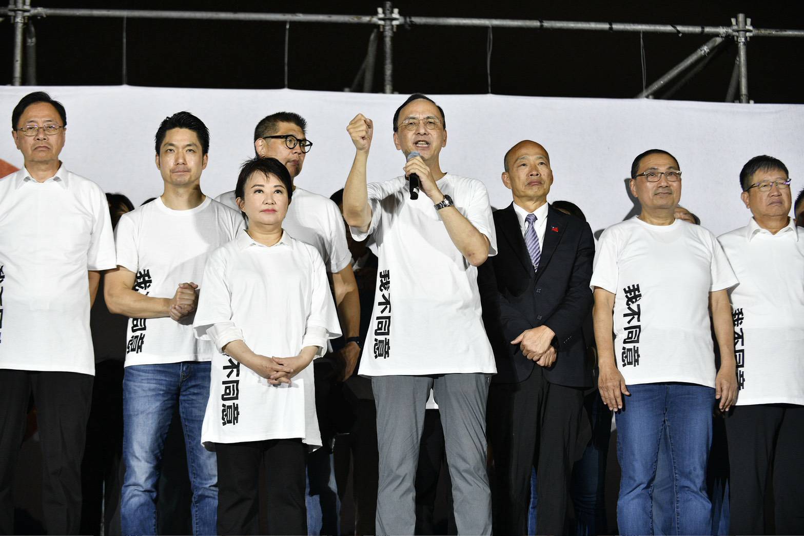 朱立倫維持國民黨一貫論調重砲攻擊執政黨，更是三句不離總統賴清德。