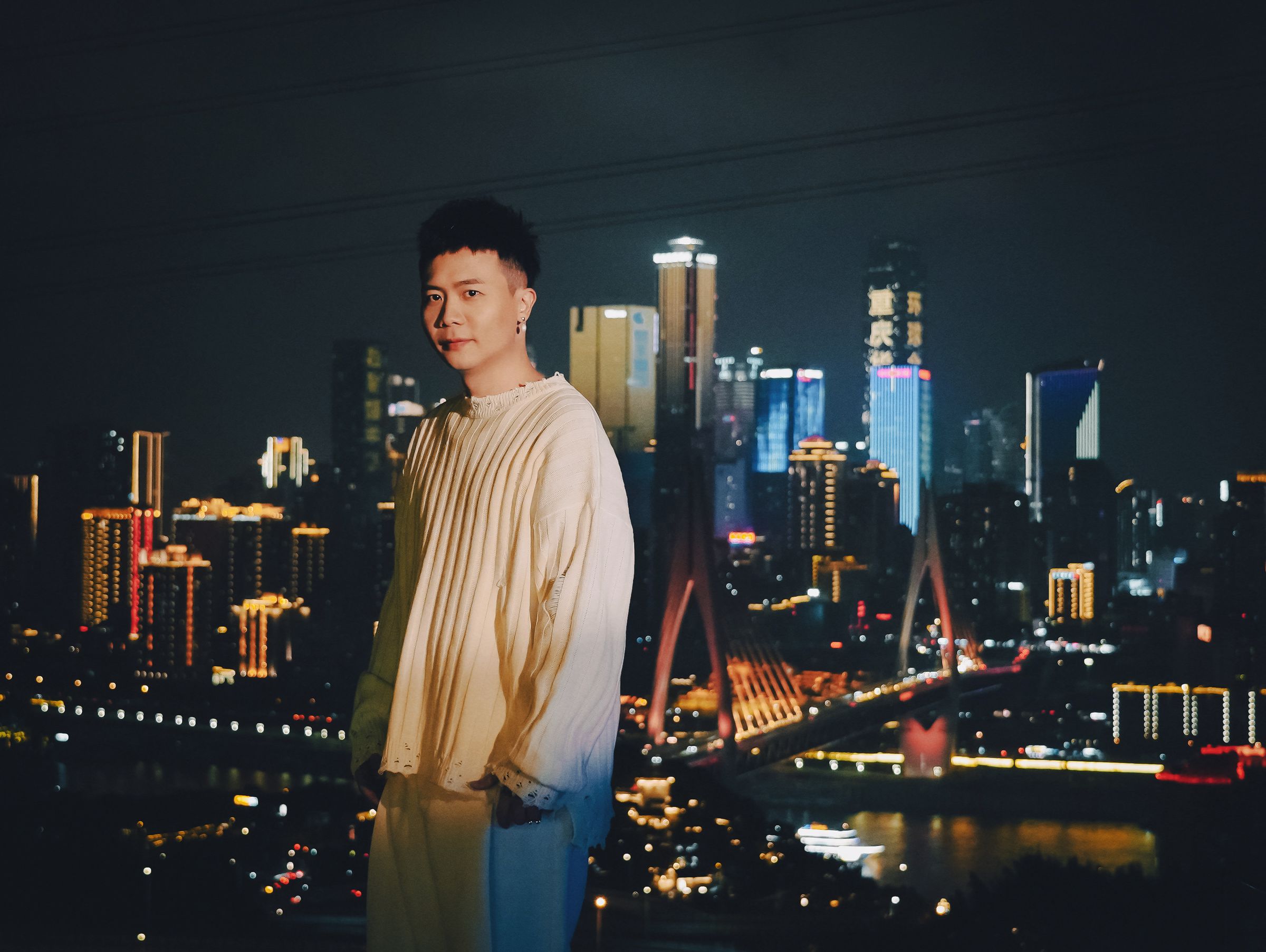 蕭秉治〈想悄悄住進你的靈魂〉成為戲劇《難哄》插曲。（相信音樂提供）