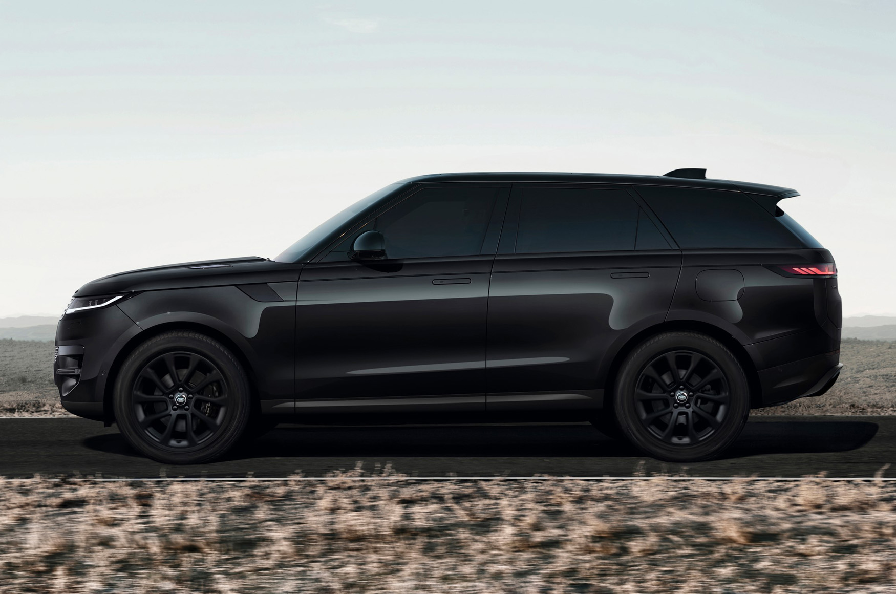 【新車登場】黑騎士降臨！Range Rover Sport 黯影版挑戰極限，激發英倫風範！