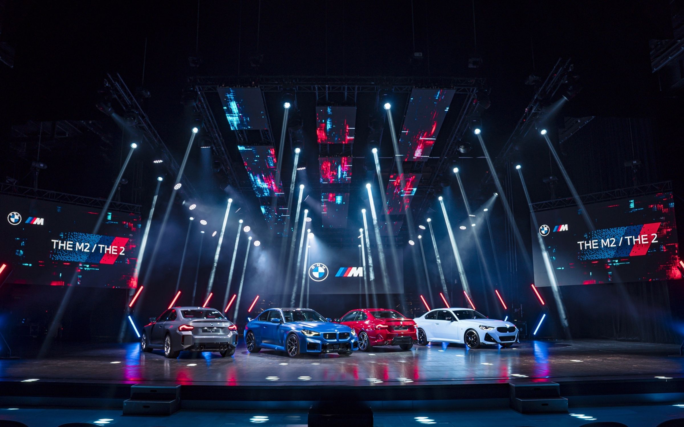 BMW 總代理汎德正式發表全新 BMW 2 系列 Coupé 雙門跑車,全車系導入 BMW 220i M Sport 與 BMW M240i xDrive 兩款車型,激發車迷對速度與操控的渴望,展現獨一無二的熱血靈魂,建議售價自新台幣 212 萬元起