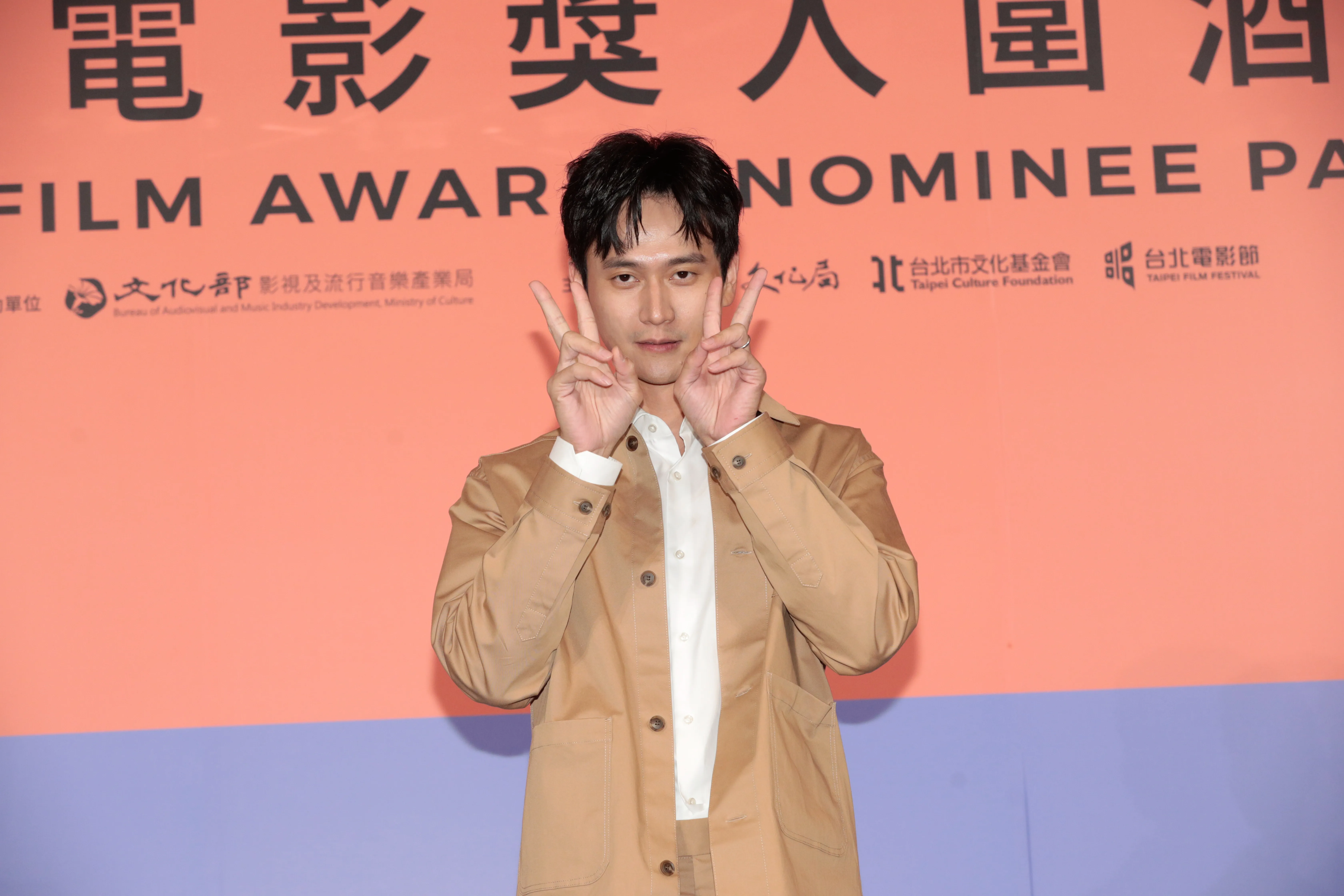 出席第28屆台北電影節入圍酒會，角逐最佳男主角，僅有劉冠廷這一位，這下真的變成冠廷宇宙了！