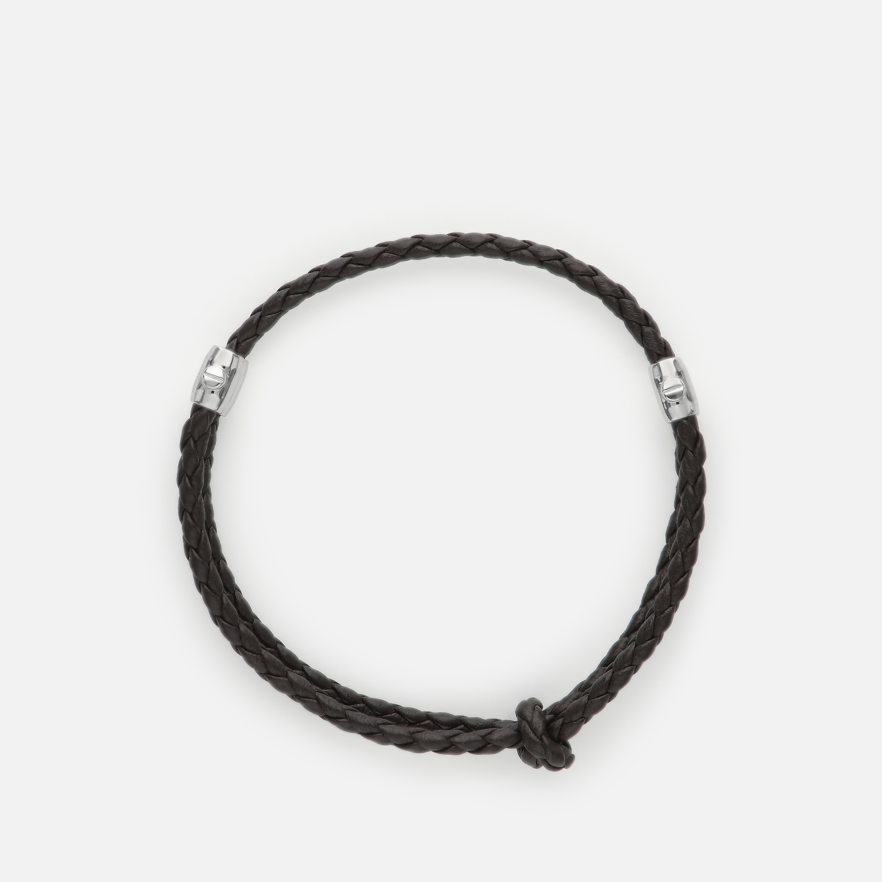 經典編織皮革手環。NT$16,600(BOTTEGA VENETA提供)