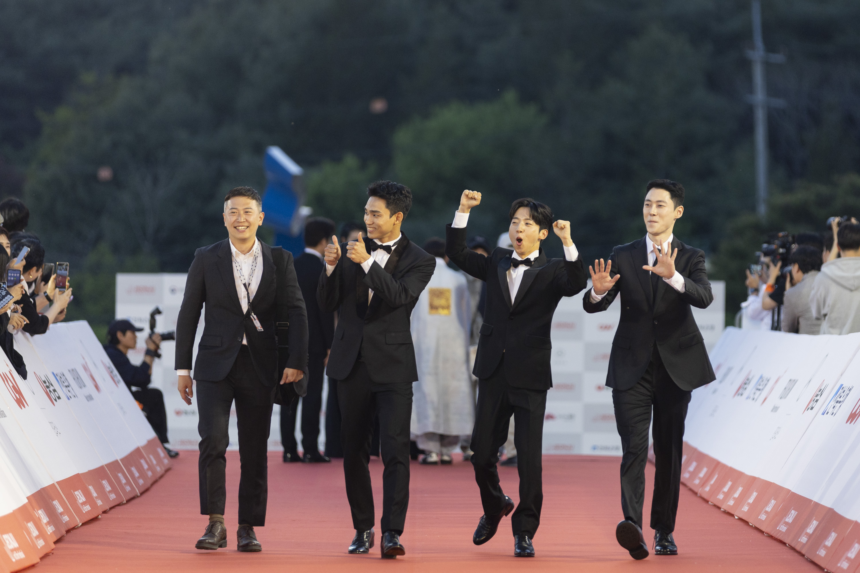 《3670》在韓國全州電影節獲4獎項肯定，導演與演員登紅毯受到熱烈歡迎。（好威映象提供）