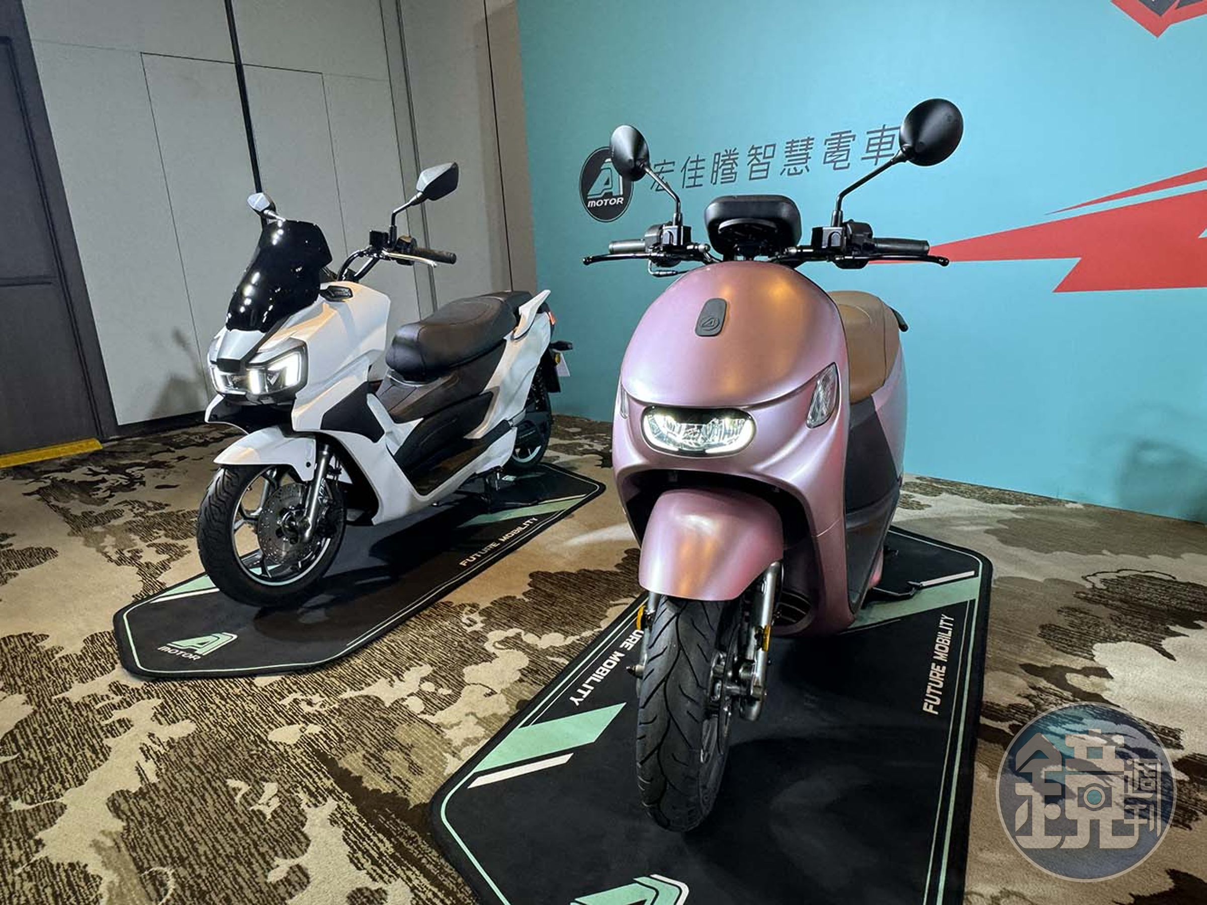 特殊莓粉色的Ai-3 Lite,建議售價74,980元。