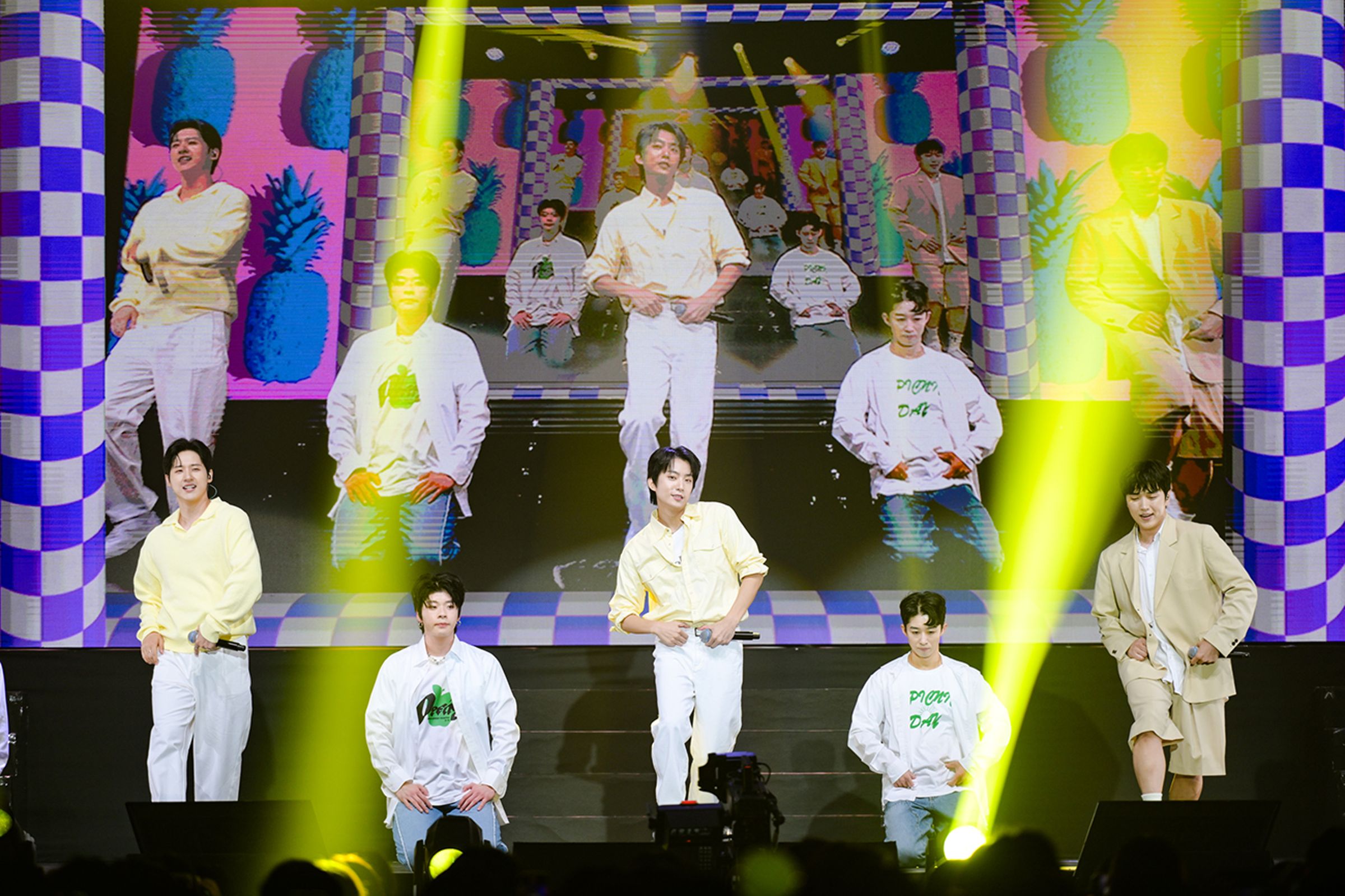 B1A4台北粉絲演唱會與千名歌迷同樂，他們不斷感謝BANA一路支持並大喊我愛你。（網銀國際影視提供）