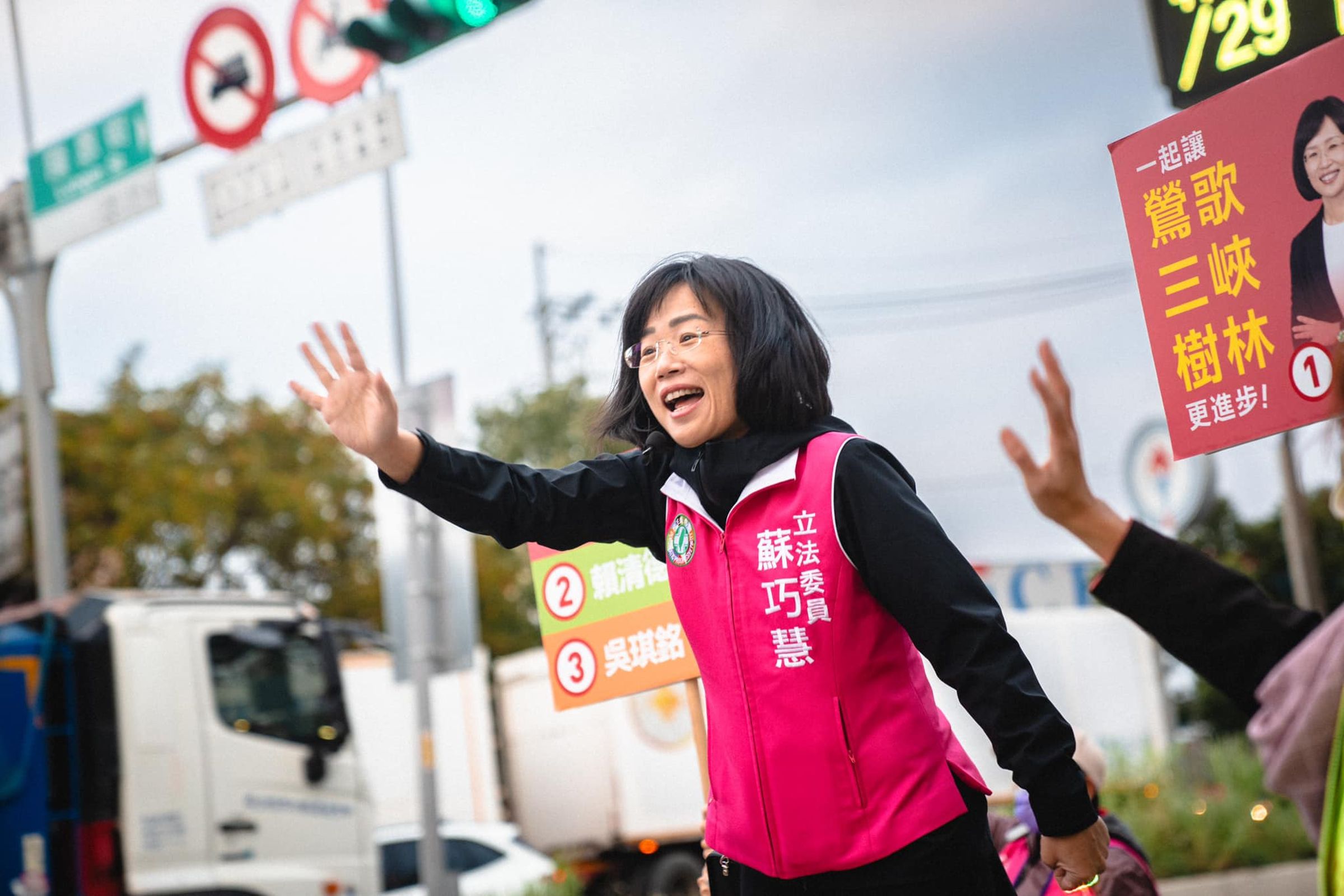 尋求連任的新北市立法委員蘇巧慧昨晚推出新一波競選形象影片。(翻攝自臉書@蘇巧慧)