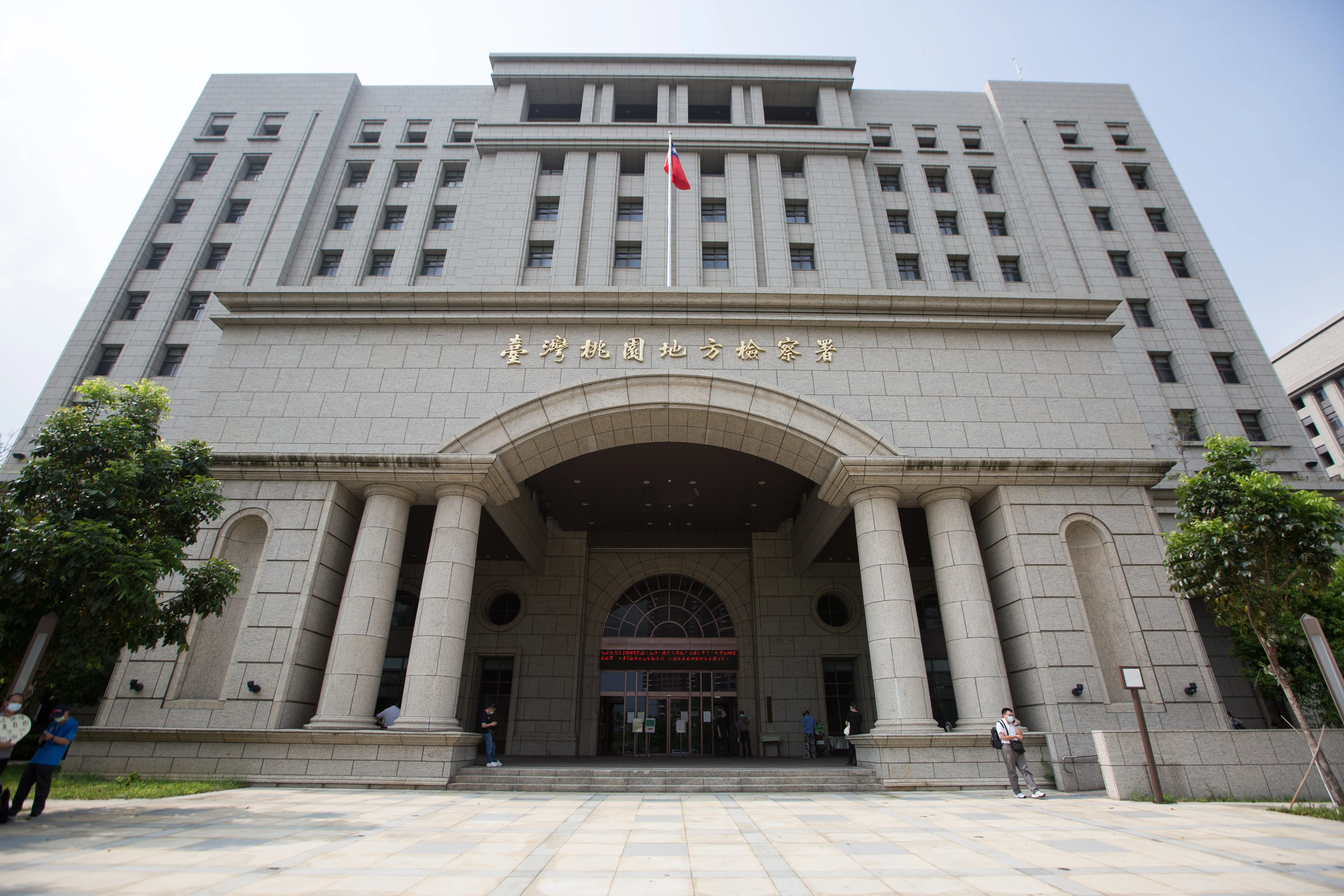 龍潭餐廳席開3桌招待選民！桃市山地原民議員參選人遭搜索　15萬交保