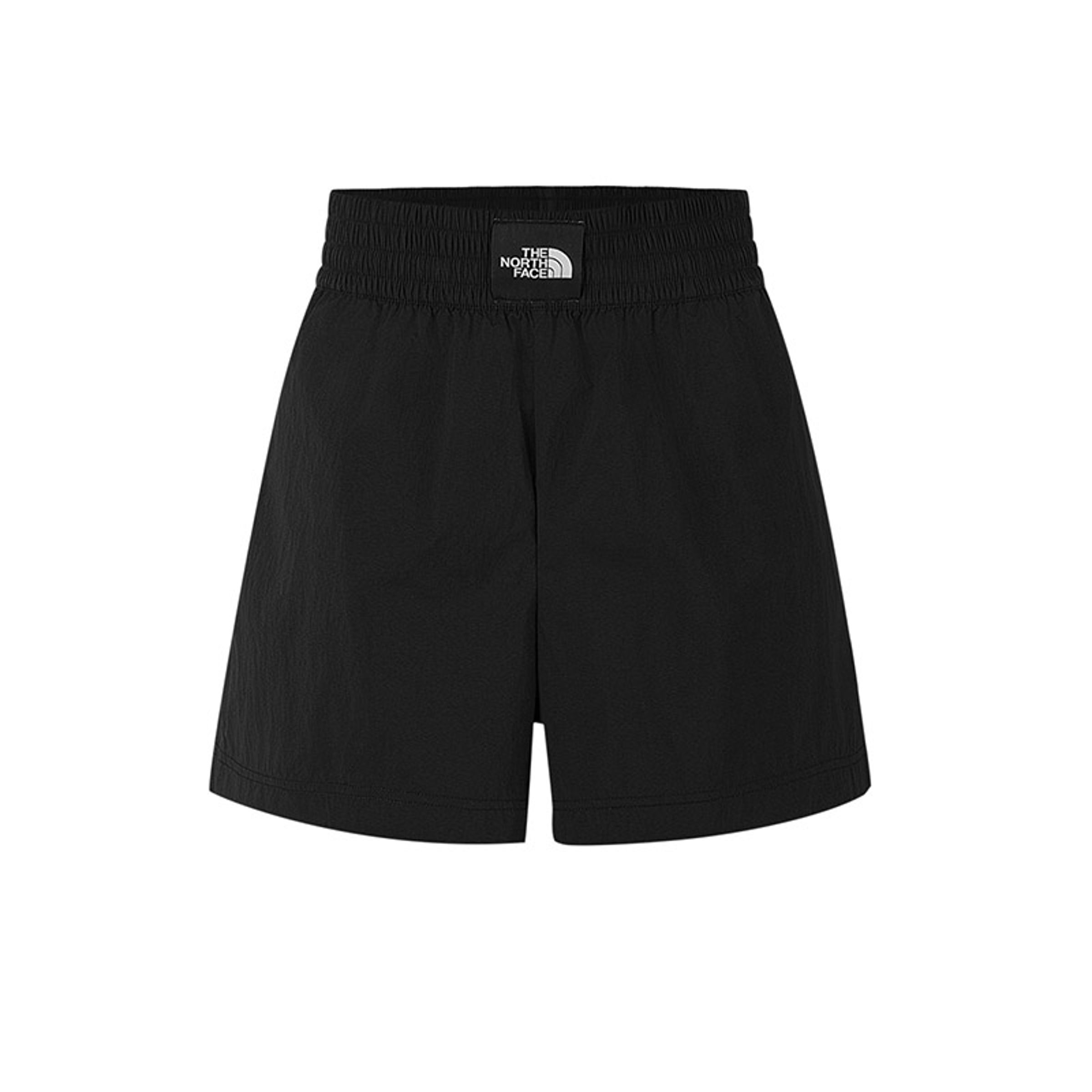 黑色短褲。NT$2,380（The North Face提供）