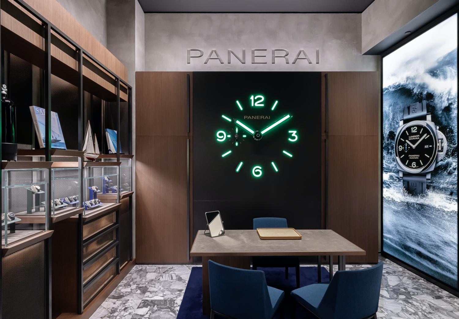 台灣中部唯一沛納海全新概念店，於「台中大遠百」重新開幕。由義大利著名燈光設計工作室所規劃店內照明，並結合沛納海錶款的經典元素。