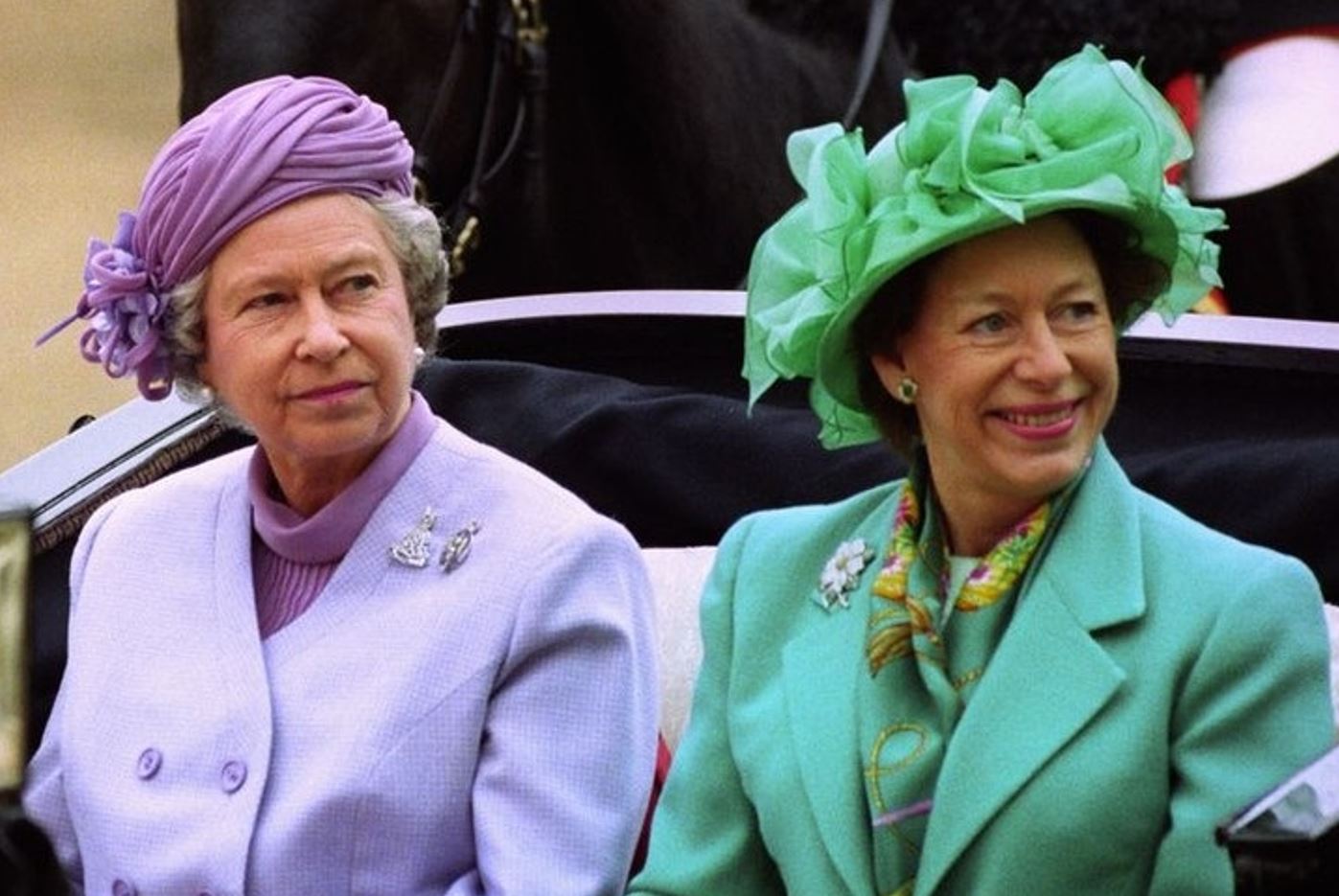瑪格麗特公主（右）是伊莉莎白二世（左）的妹妹。（翻攝royal.uk）