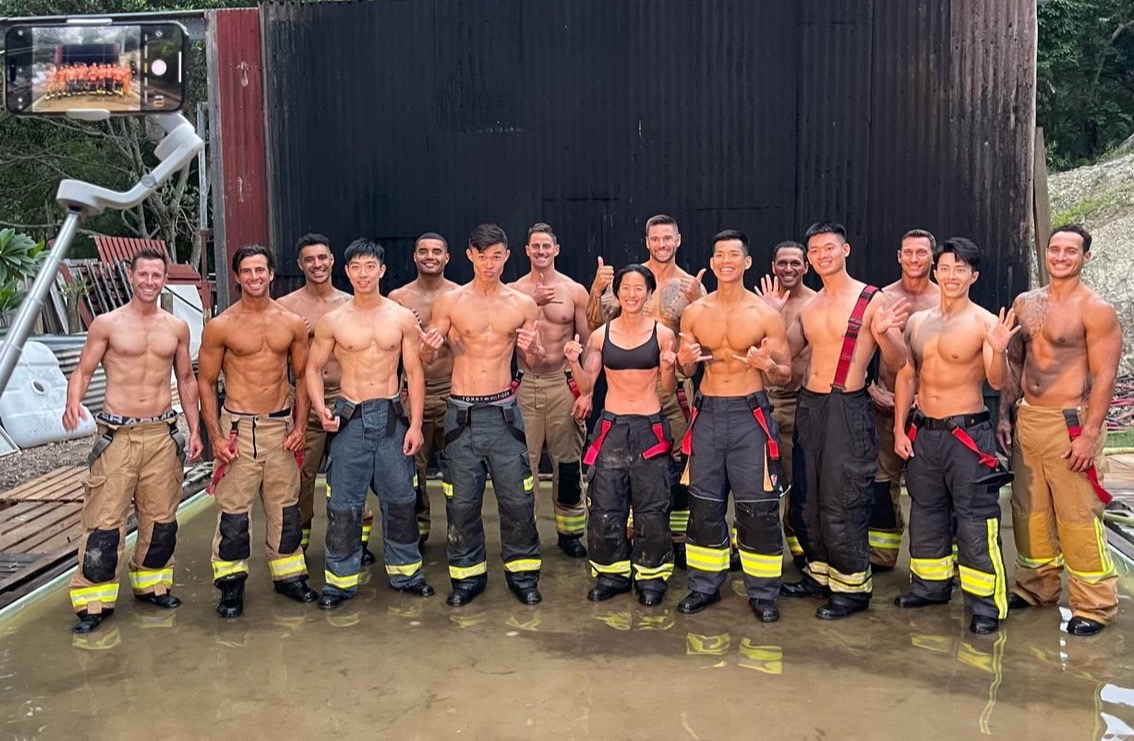 台灣與澳洲消防員合體拍攝2025年月曆。（翻攝自消防署臉書）