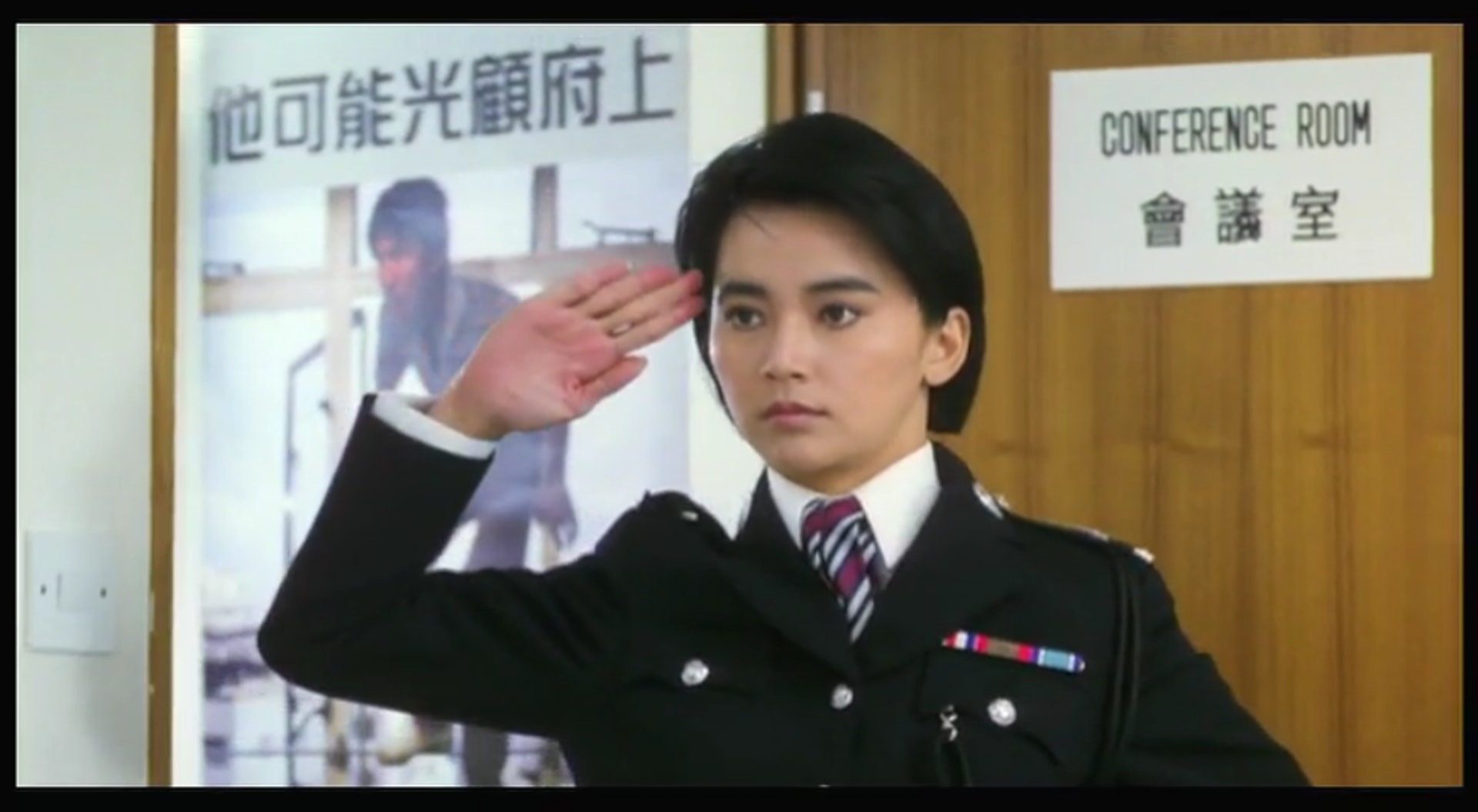 早年胡慧中以女警官「霸王花」角色走紅影壇，英氣逼人。（網路圖片）