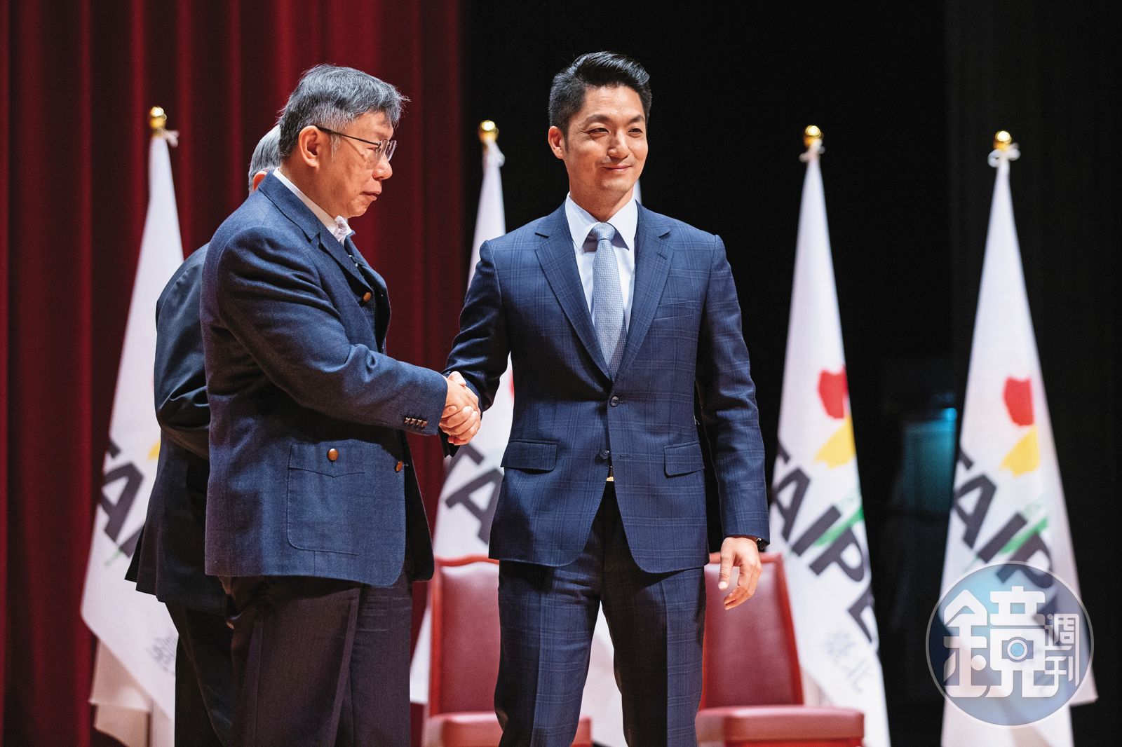 前台北市長柯文哲(左)涉及北士科開發弊案,現任市長蔣萬安(右)如何處理值得觀察。