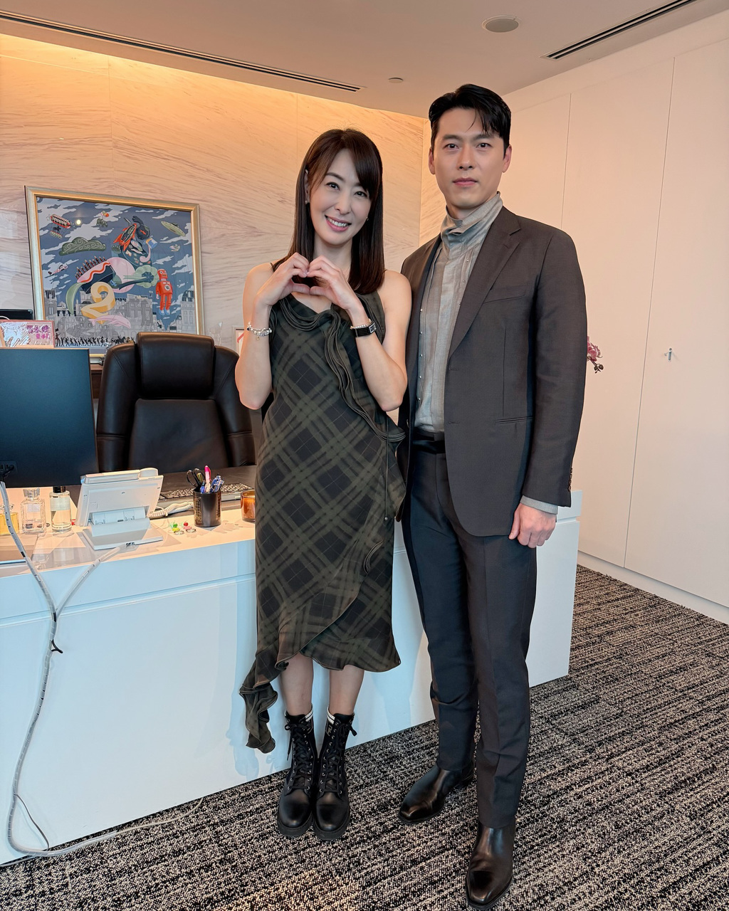 賈永婕如願跟玄彬合照。（翻攝自臉書）