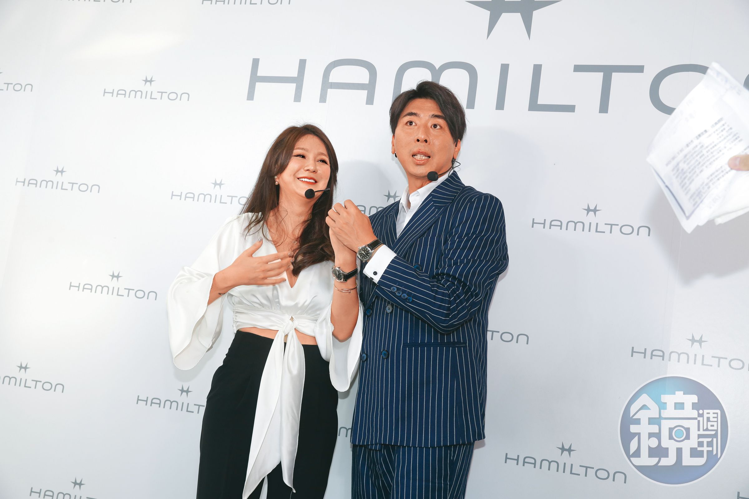 梁赫群(右)婚後經常與老婆Stacey(左)一起出席活動。