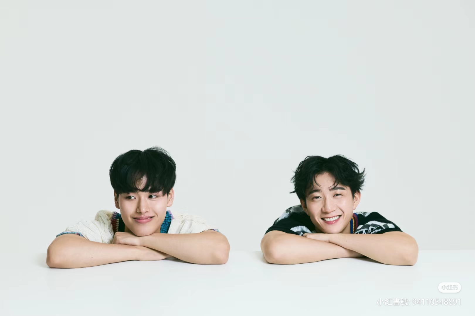 《夏日咖啡男友》俊（左）與小戴經營小紅書。（翻攝小戴小紅書）