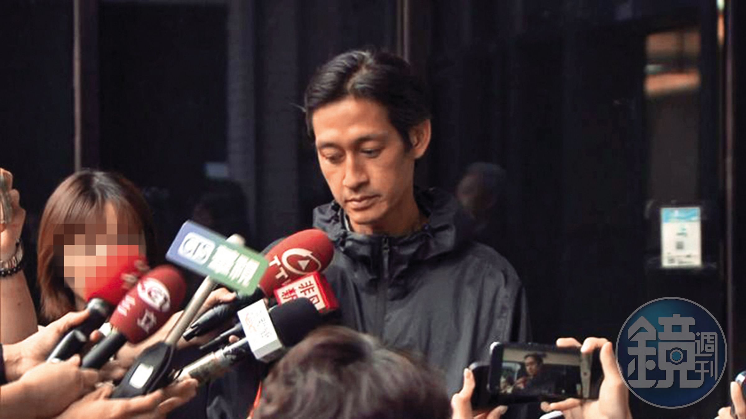 唐治平在母喪後第三天現身地檢署,雖領取「相驗屍體證明書」,但拒不認屍,近日才態度軟化。