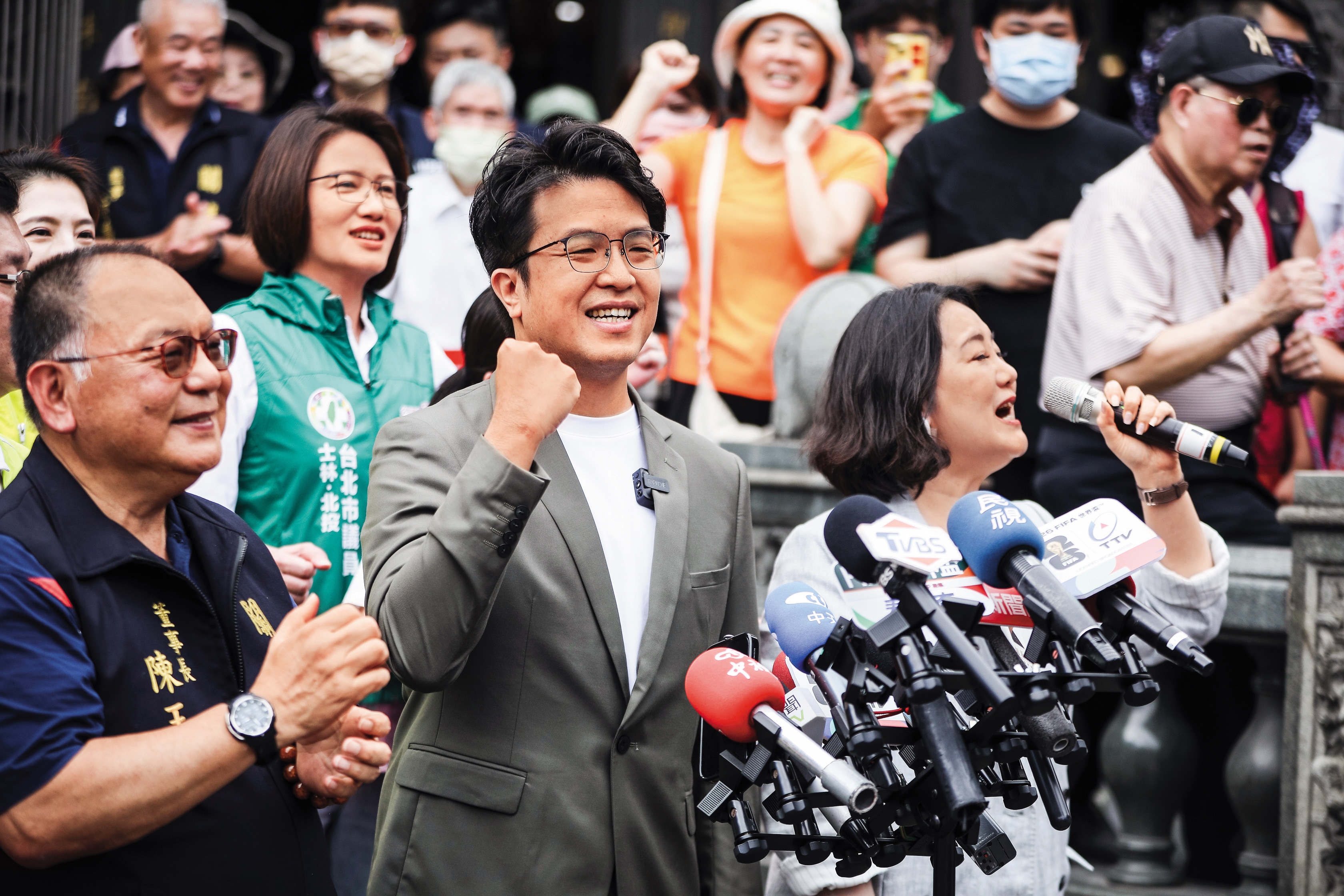 沈伯洋陸空戰整軍雖快速，但藍營認為市政嫻熟度是其軟肋。（鏡報鄒保祥）