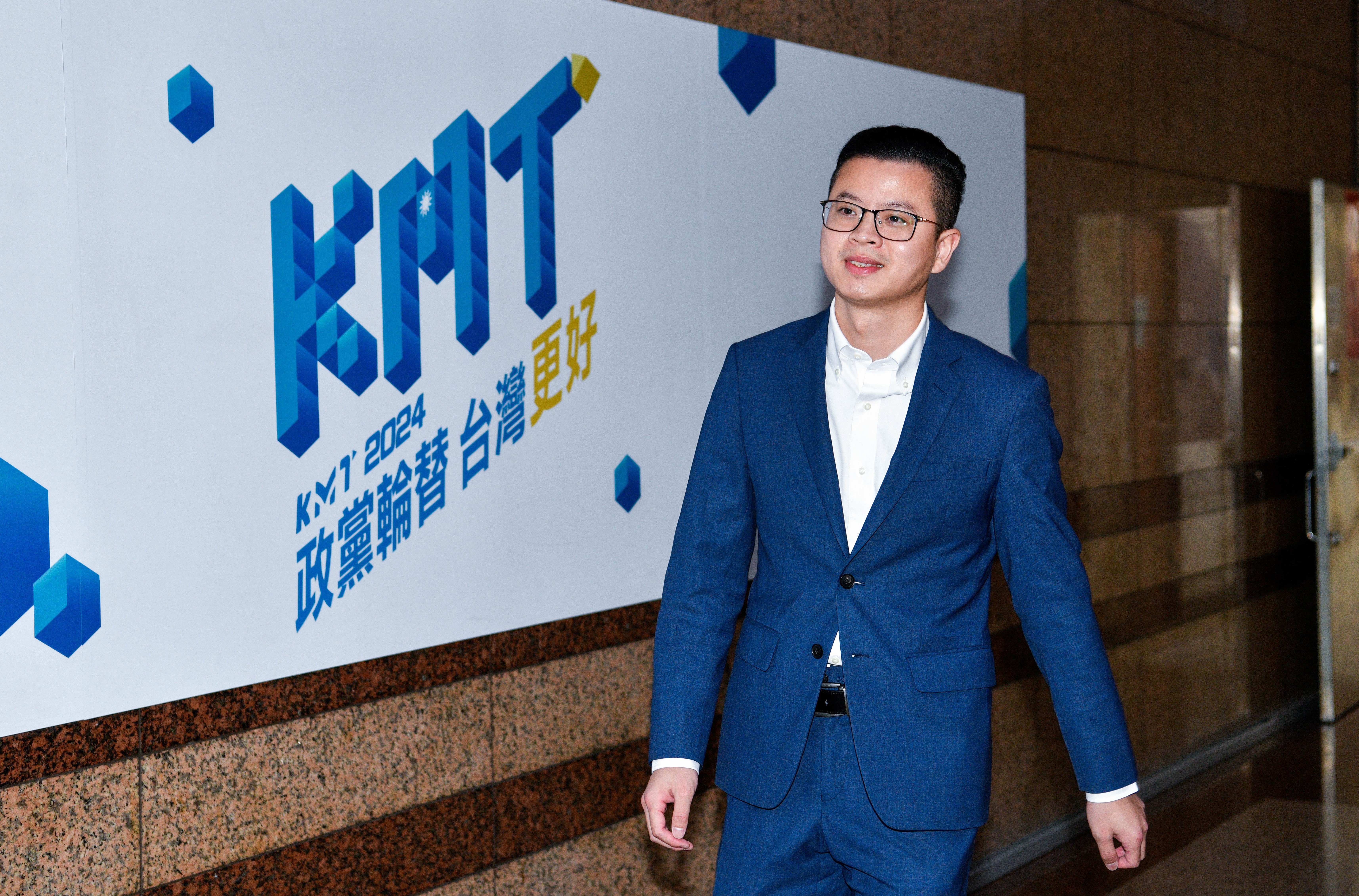 凌濤被爆婚外傳色照，去年訪美期間惹出的風波也再次受到討論。（本刊資料照）