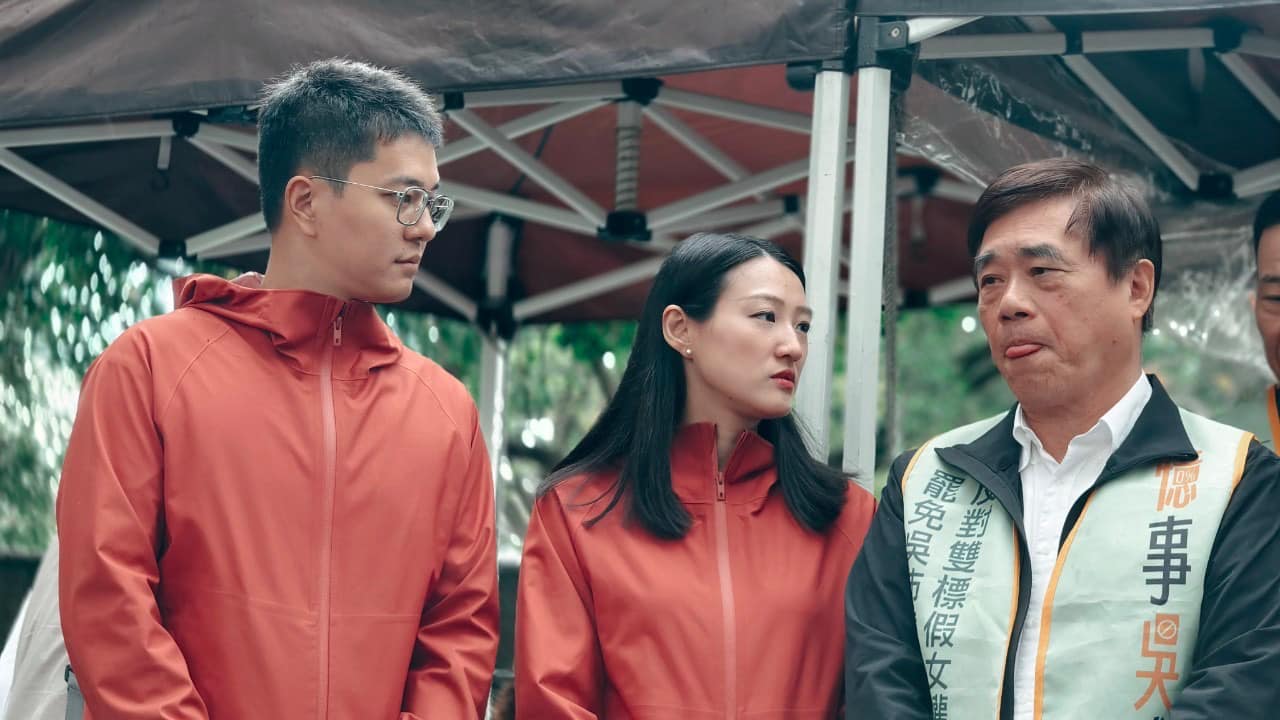 藍罷團領銜人李孝亮(圖左)喊冤:「志工沒有查核能力,難道民進黨要我們觀落陰?」(翻攝李孝亮臉書)