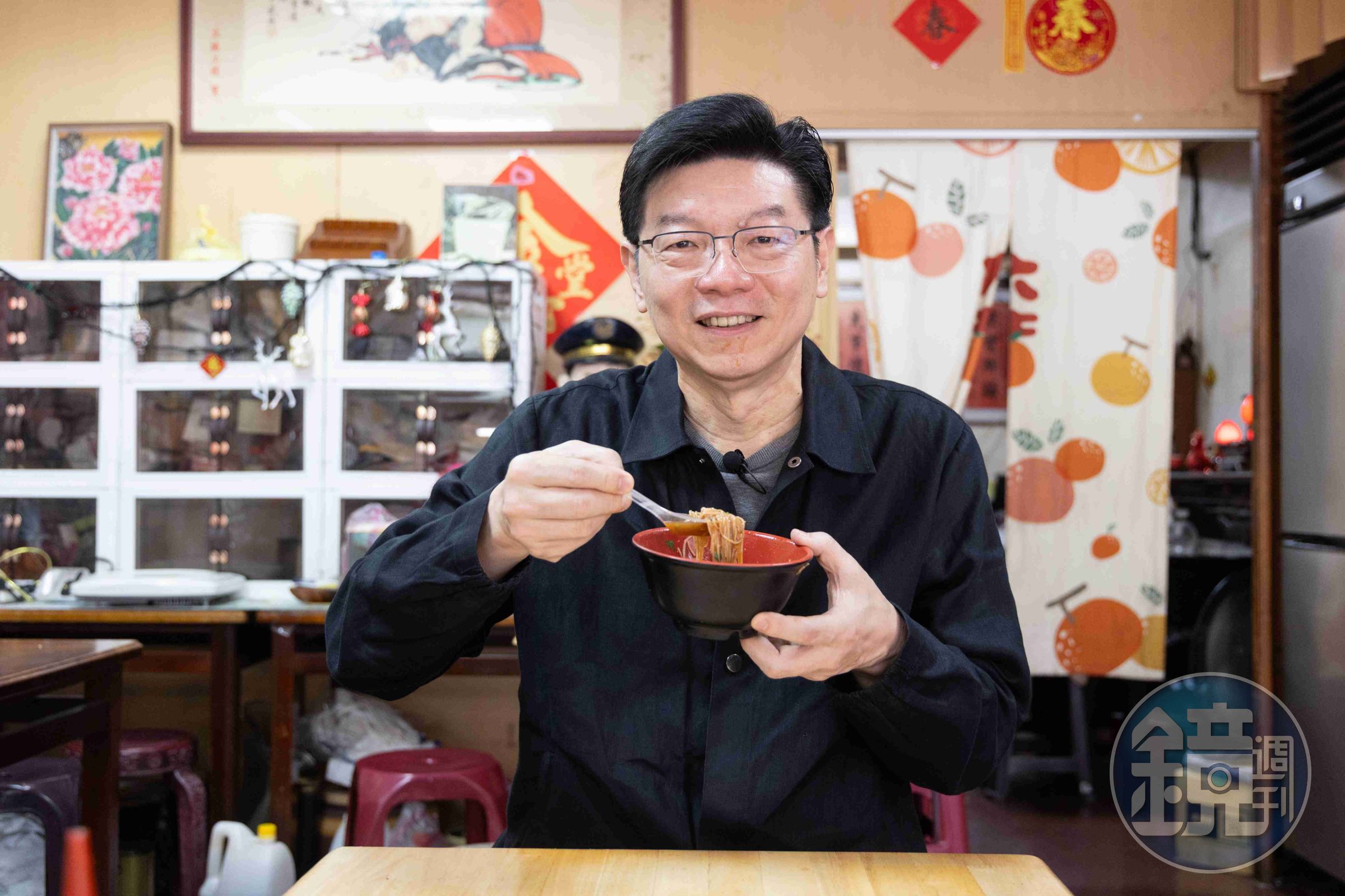 已出版兩本《裴社長廚房手記》的裴偉,現在正走遍全台,籌備以小吃為主題的第三本美食書。
