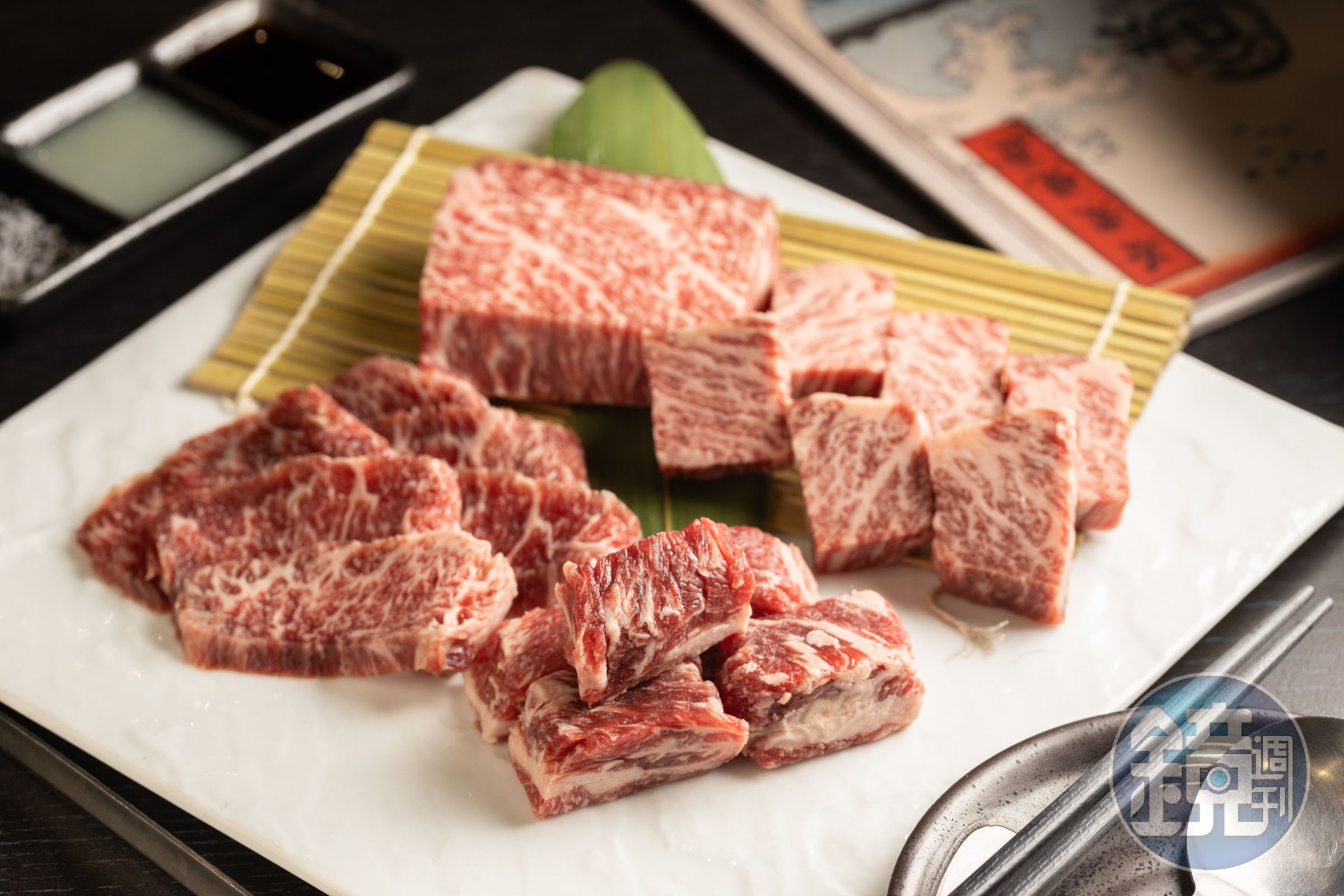 「和牛四種組合」有牛小排、牛肋條、牛五花和角切，一次滿足肉食者的愛好。（1,480元／份）