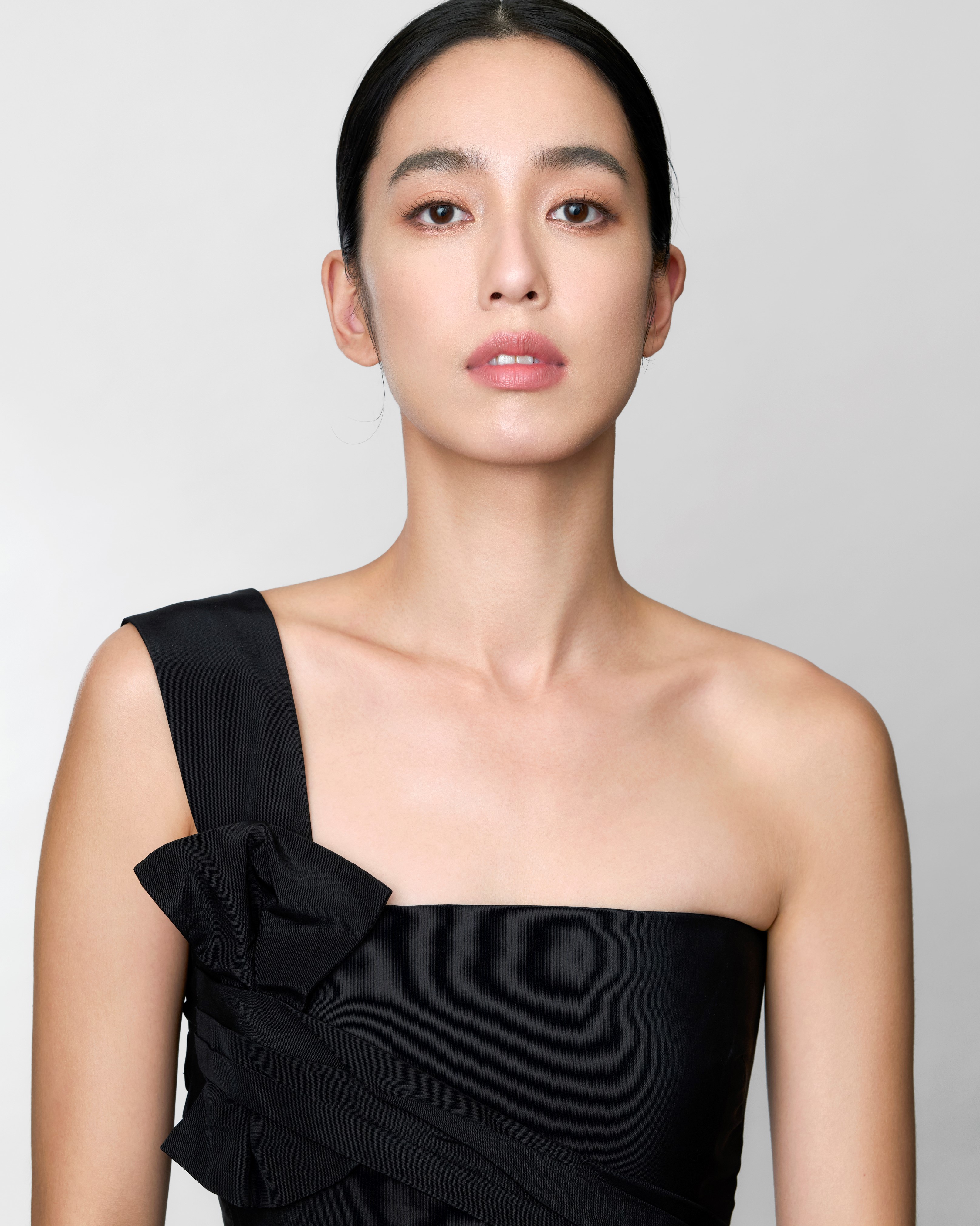 DIOR宣布陳庭妮成為台灣時尚暨保養品牌大使。(DIOR提供)