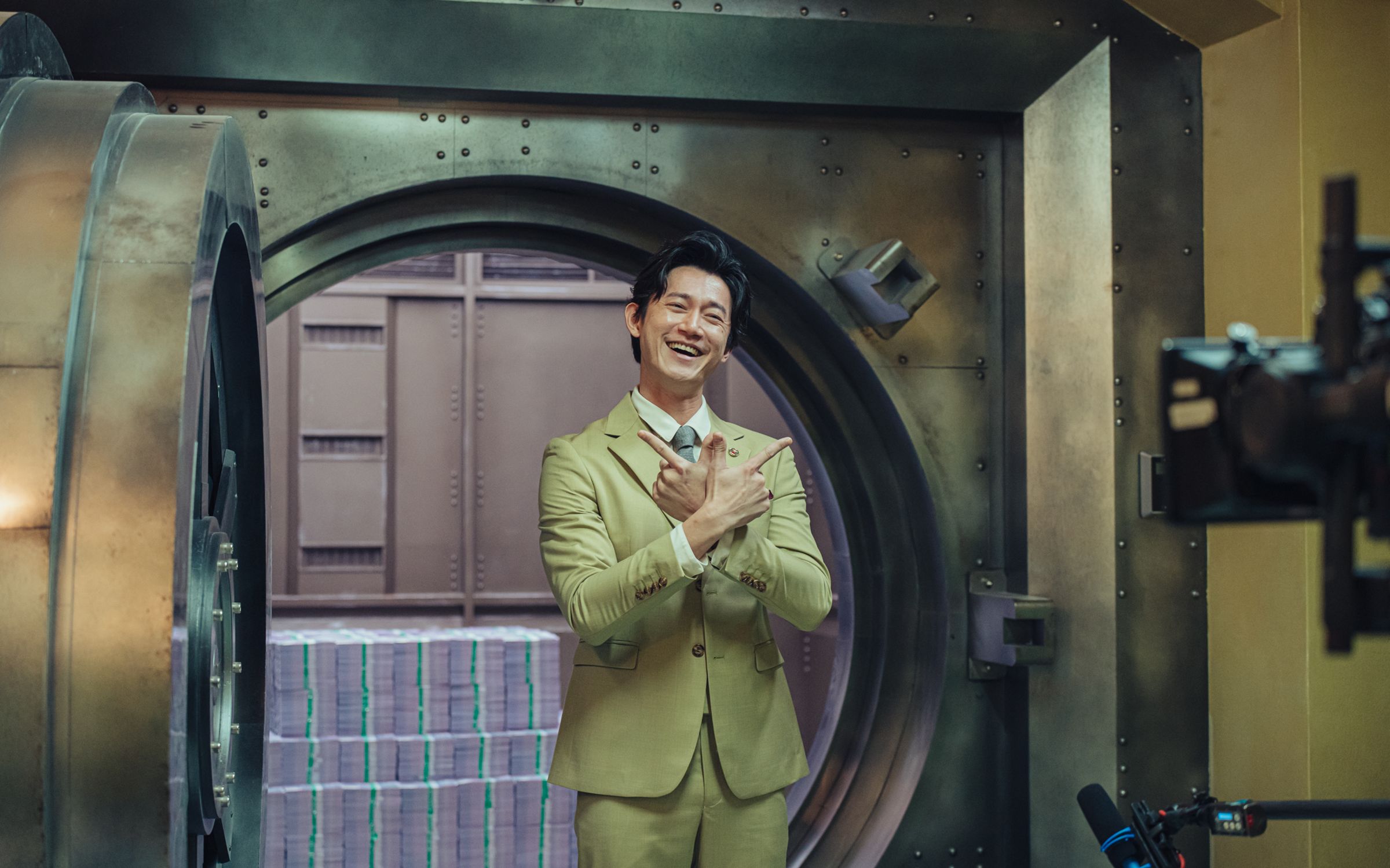 扮演反派的金馬影帝吳慷仁在角色的狠毒性格外,加入可愛的一面。(甲上提供)