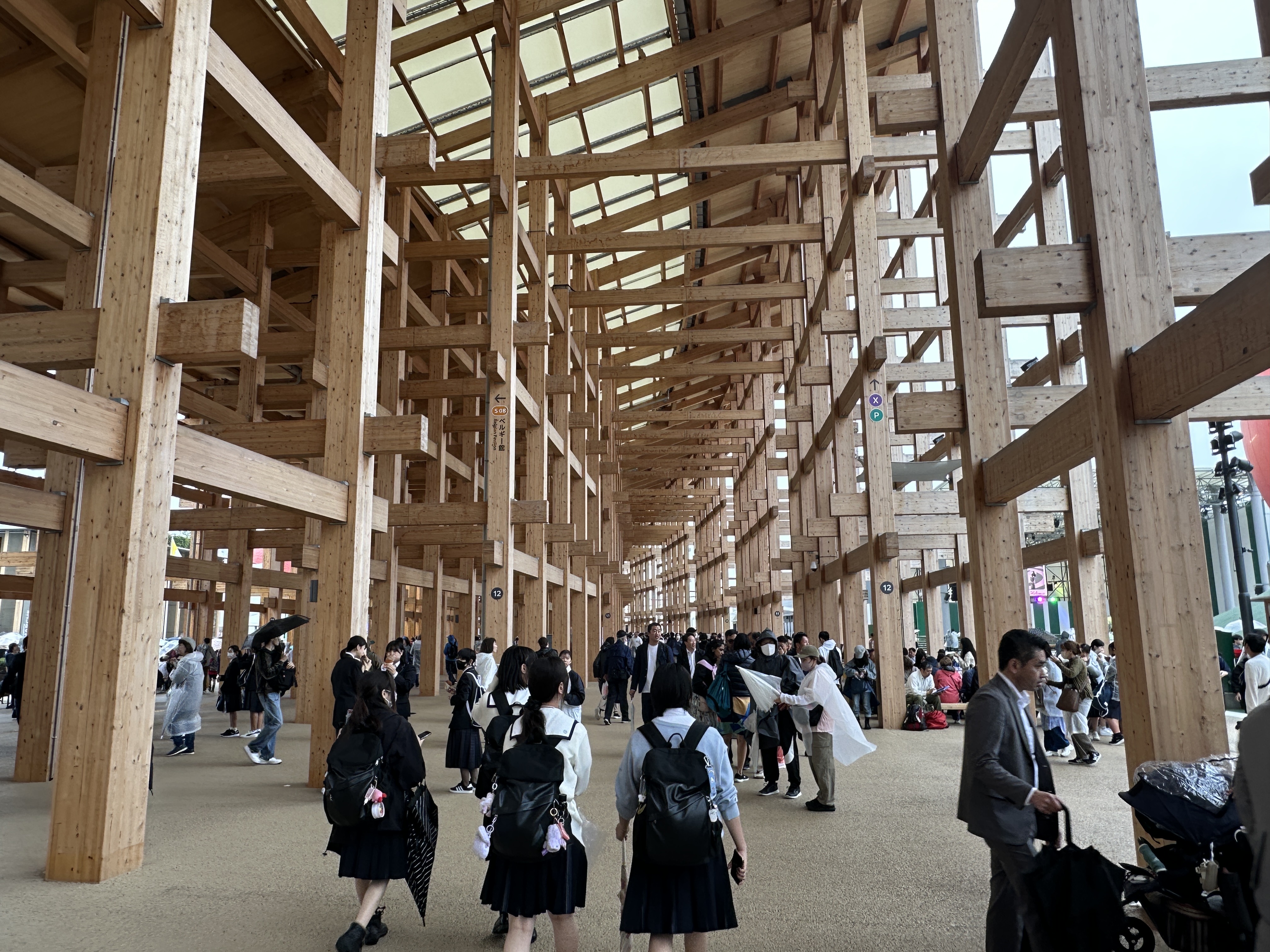 大阪關西萬博即將閉幕，近日有希望延長的聲音，大阪府知事無奈做出回應了。