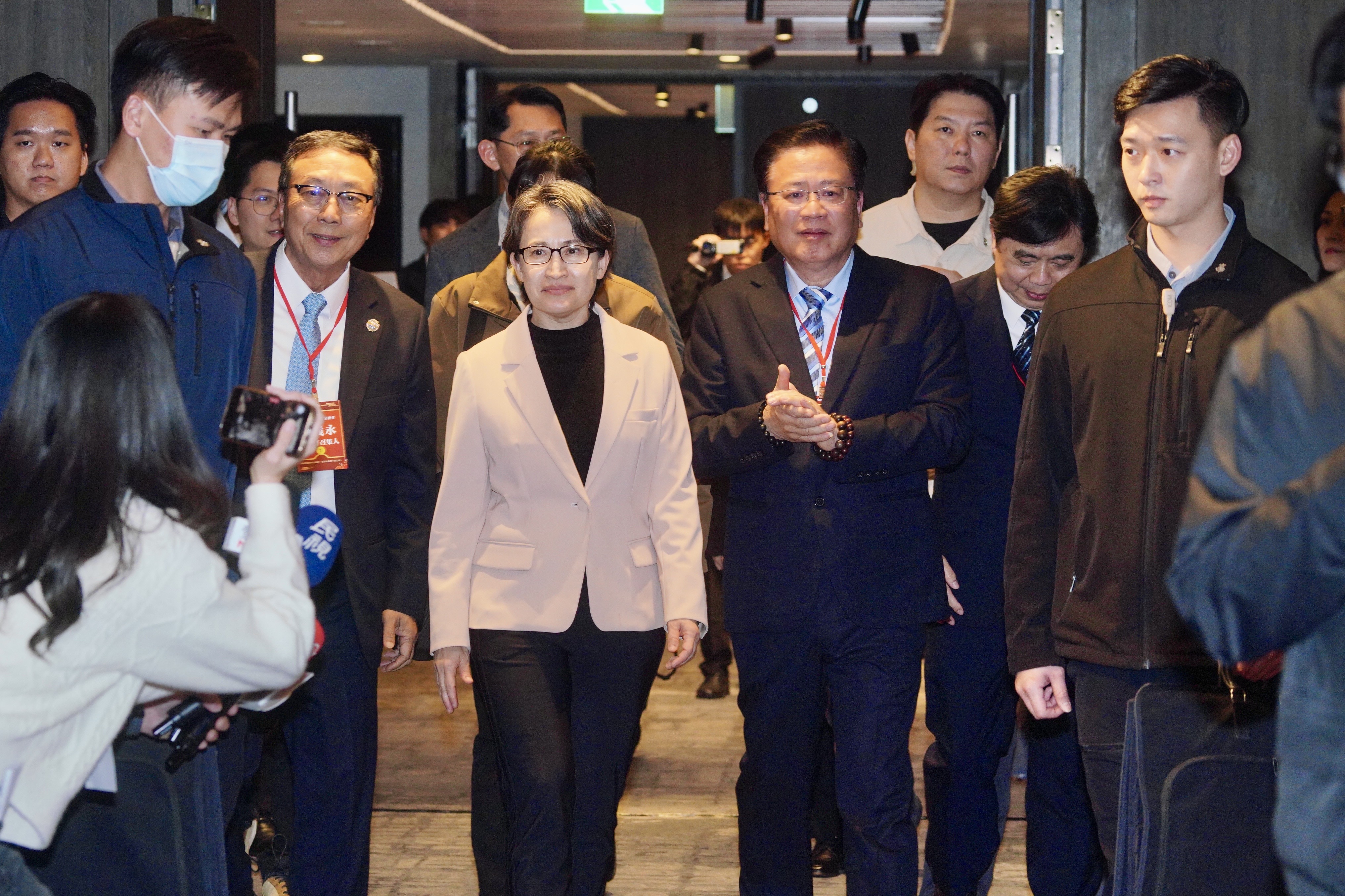 副總統蕭美琴強調雖然面對國際局勢的困境，政府對於物價、能源、去風險化等面向皆做出非常積極的因應。