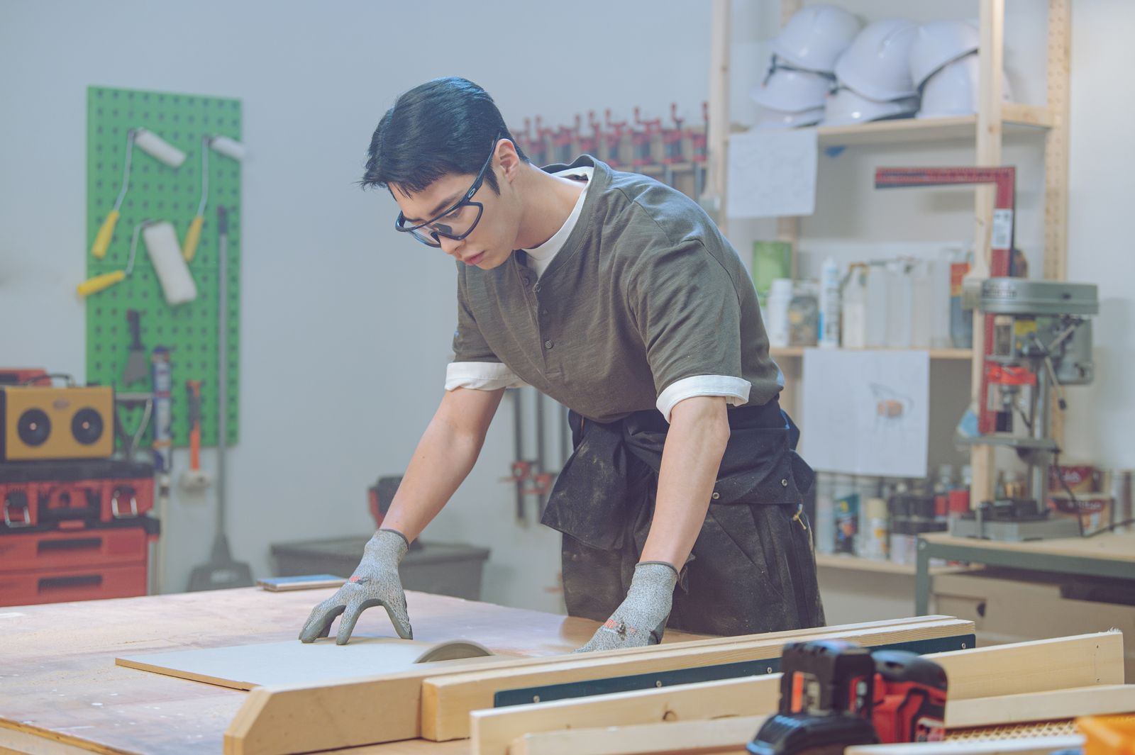 李宰旭《最後的夏天》　靠手勢分飾雙胞胎角色