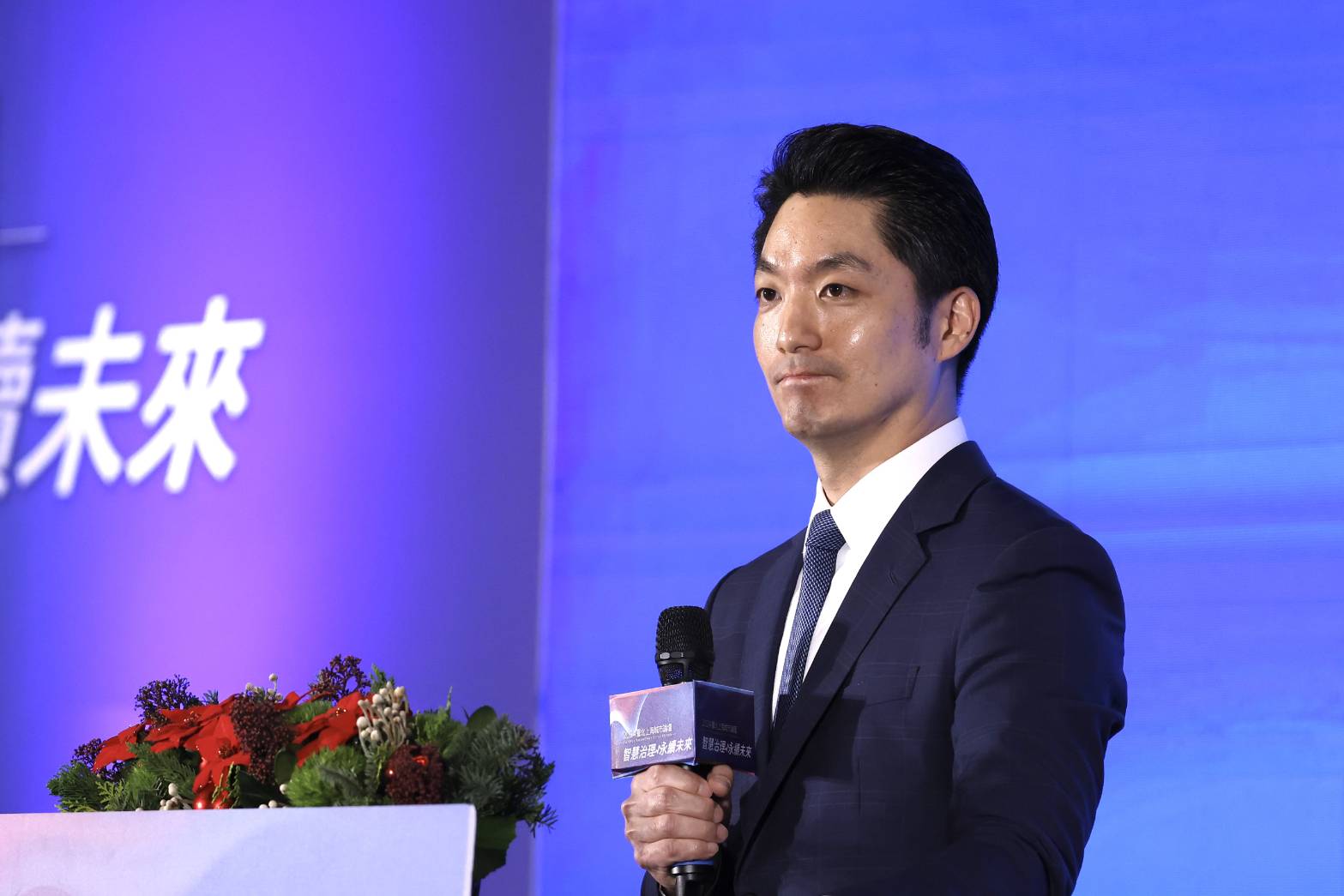 蔣萬安今在雙城論壇上致詞，還特別喊話，「多一點漁船燈火點綴夕陽，少一點船艦飛機的喧囂呼嘯。」