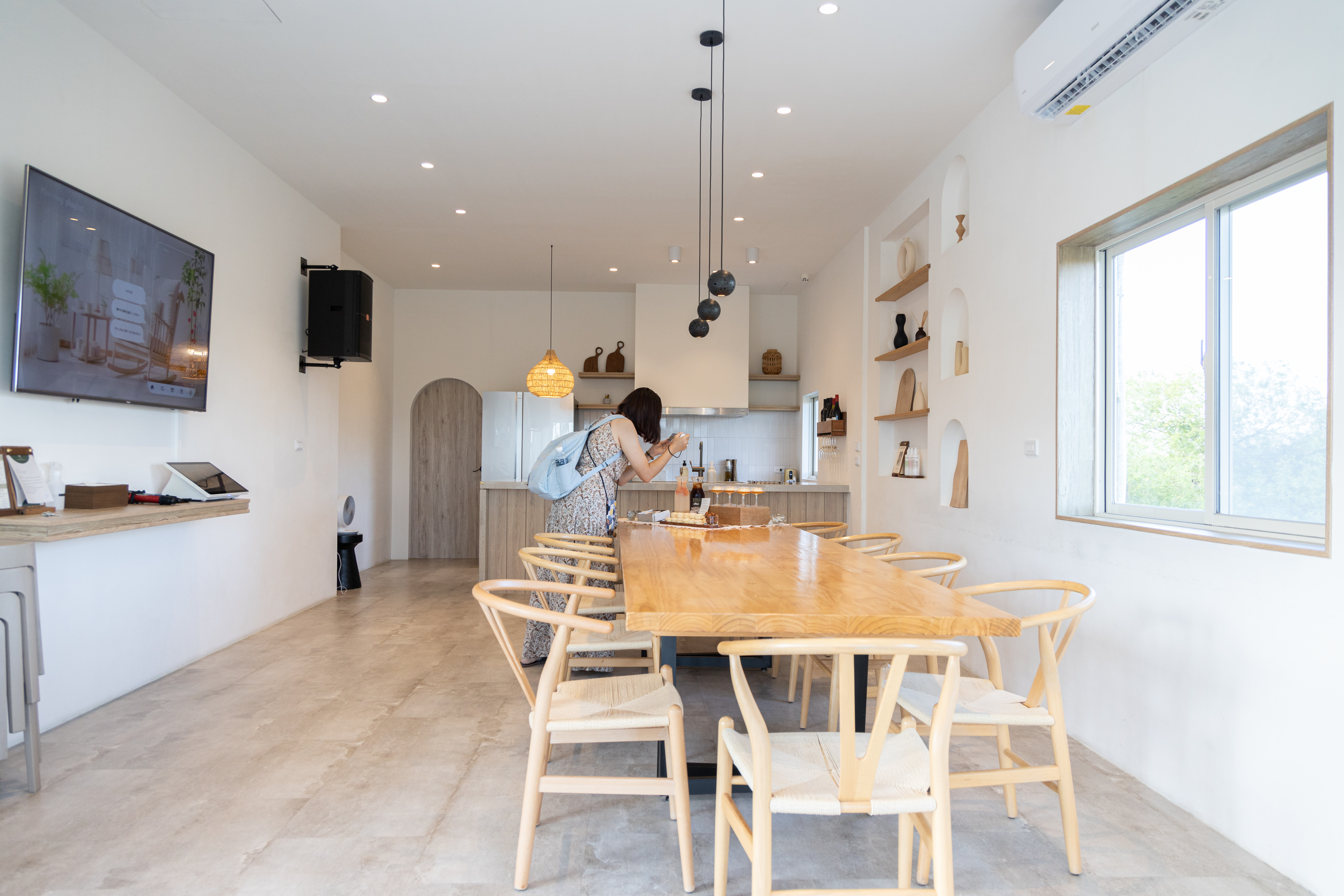 開放式廚房裡可以盡情施展廚藝,一起享用美食、一起唱歌或者相揪打麻將。