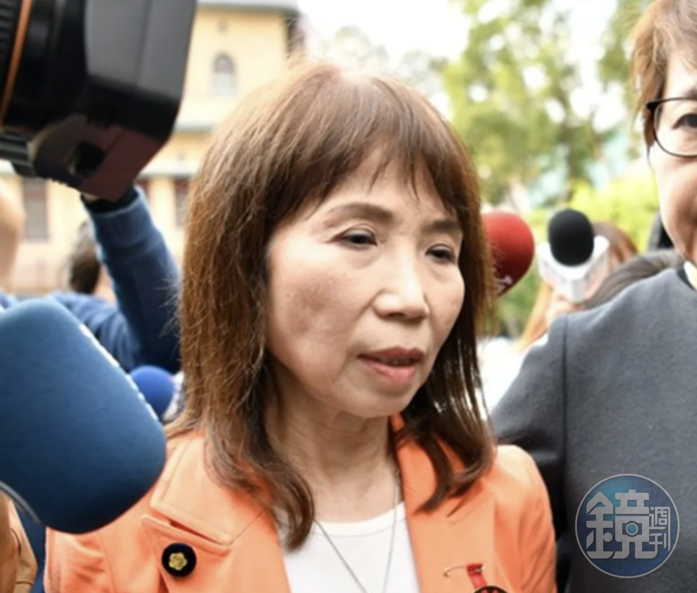 民眾黨立委陳昭姿今早宣布請辭幹事長一職。