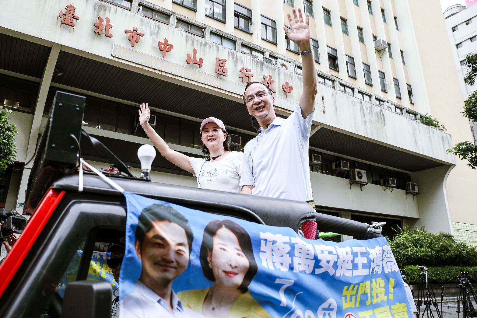 王鴻薇面臨罷免危機，過去曾遭她抹黑的志祺七七、王婉諭等人，近日都陸續跳出來表態罷免。（鏡報鄒保祥）